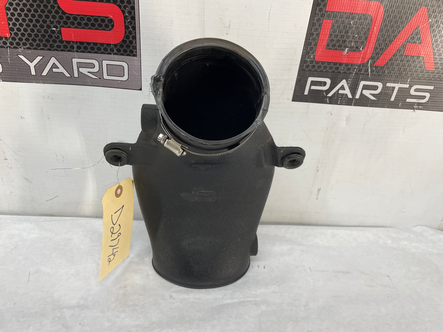 2004 Chevy C5 Corvette Air Cleaner Intake Bridge Duct OEM - Day's Parts Yard