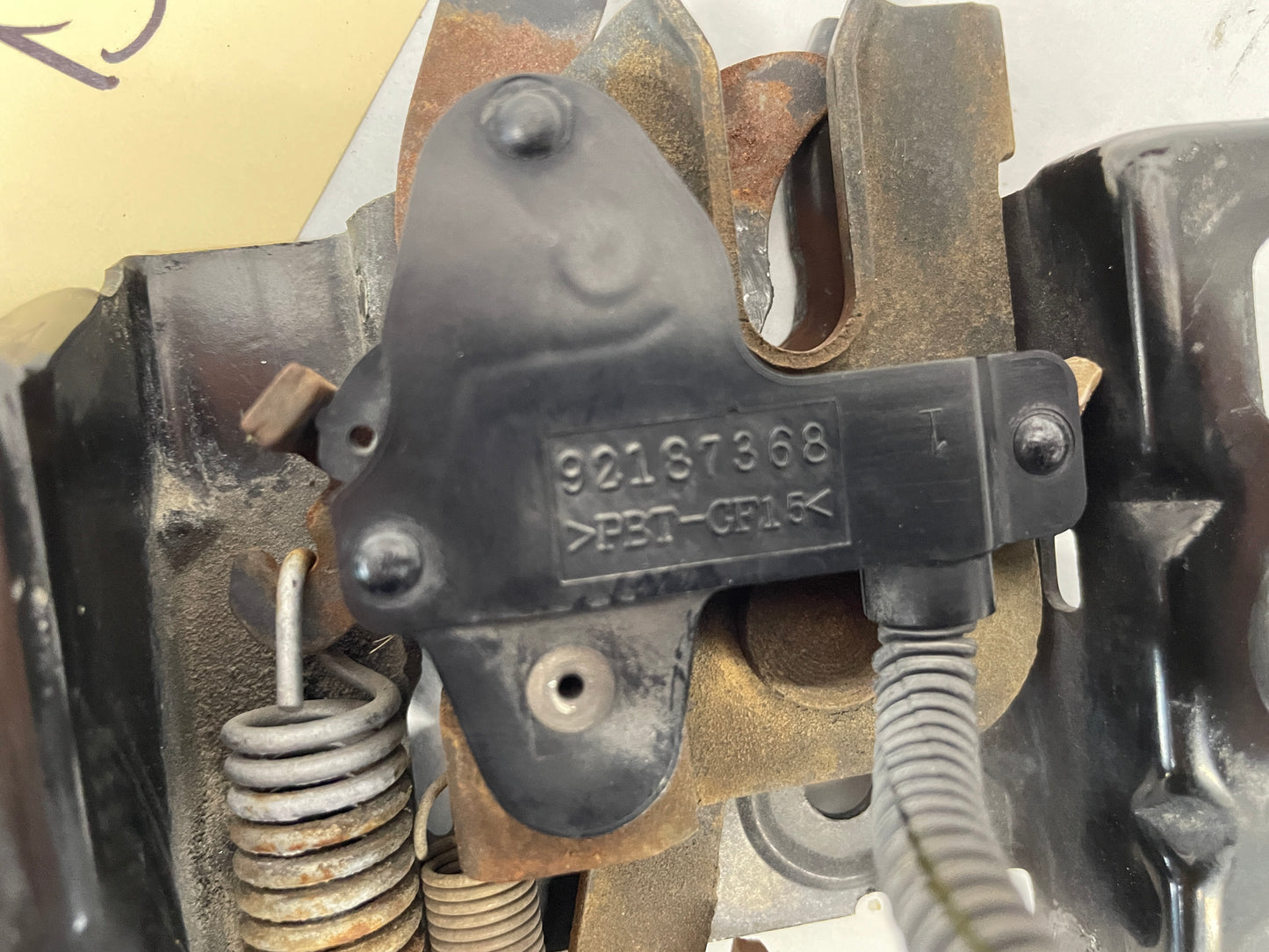 2009 Pontiac G8 GT Hood Latch OEM - Day's Parts Yard
