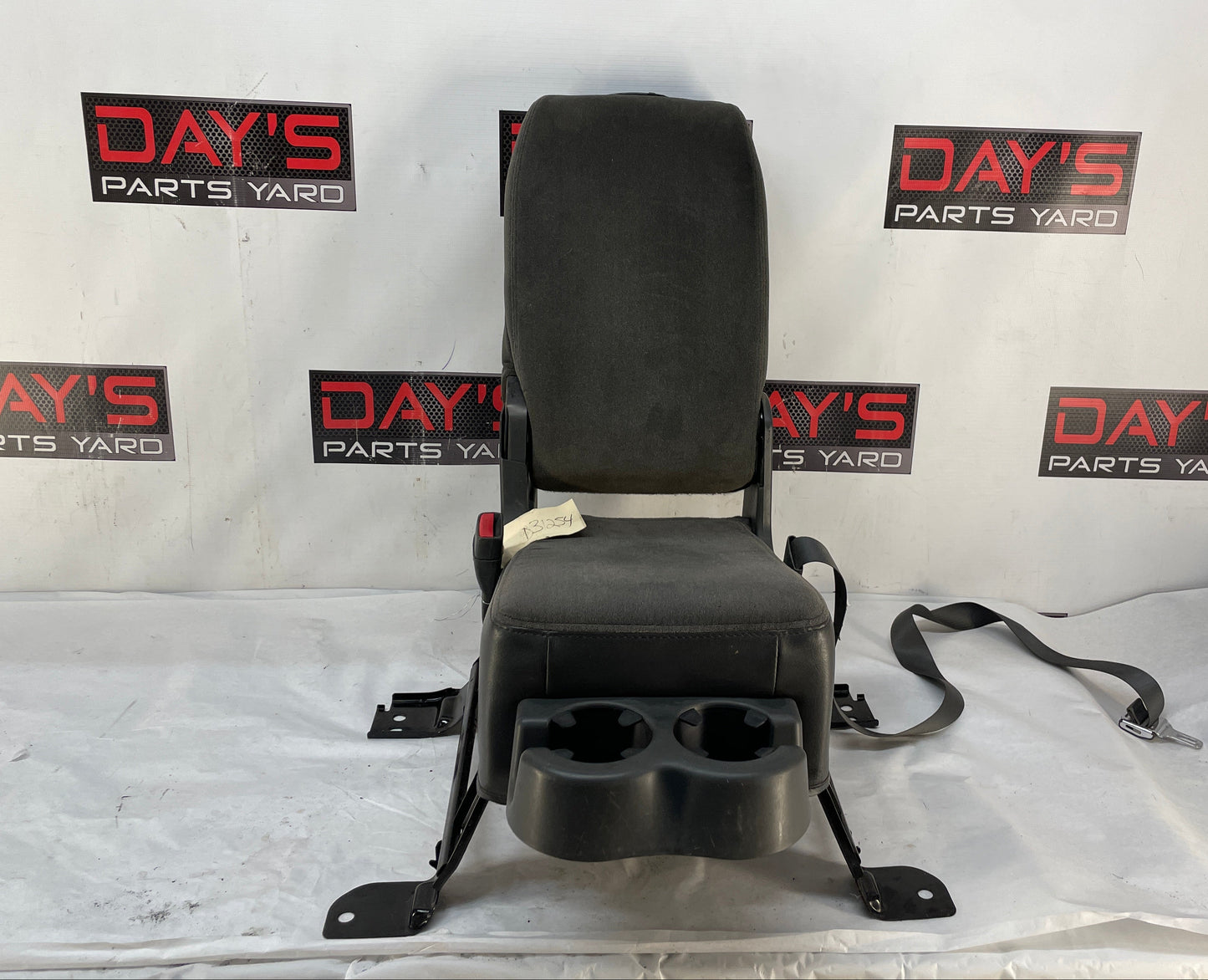 2007 Chevy Silverado K3500 Center Console Jump Seat OEM - Day's Parts Yard