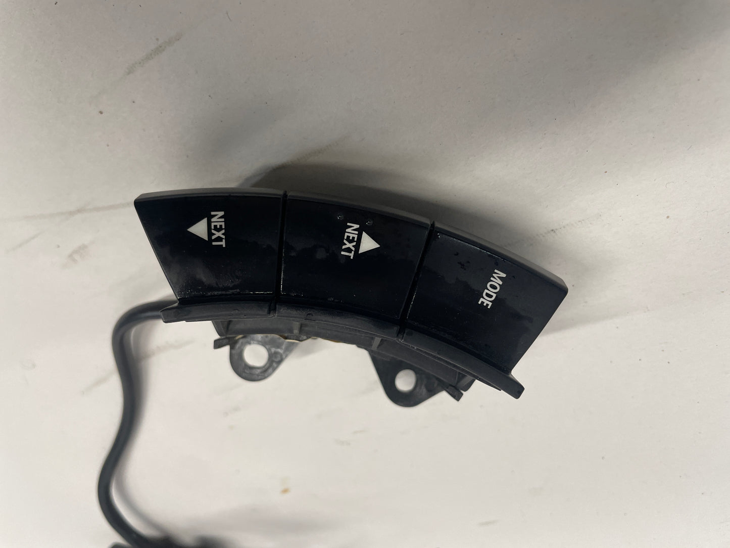 2004 Pontiac GTO Steering Wheel Radio Control Buttons OEM