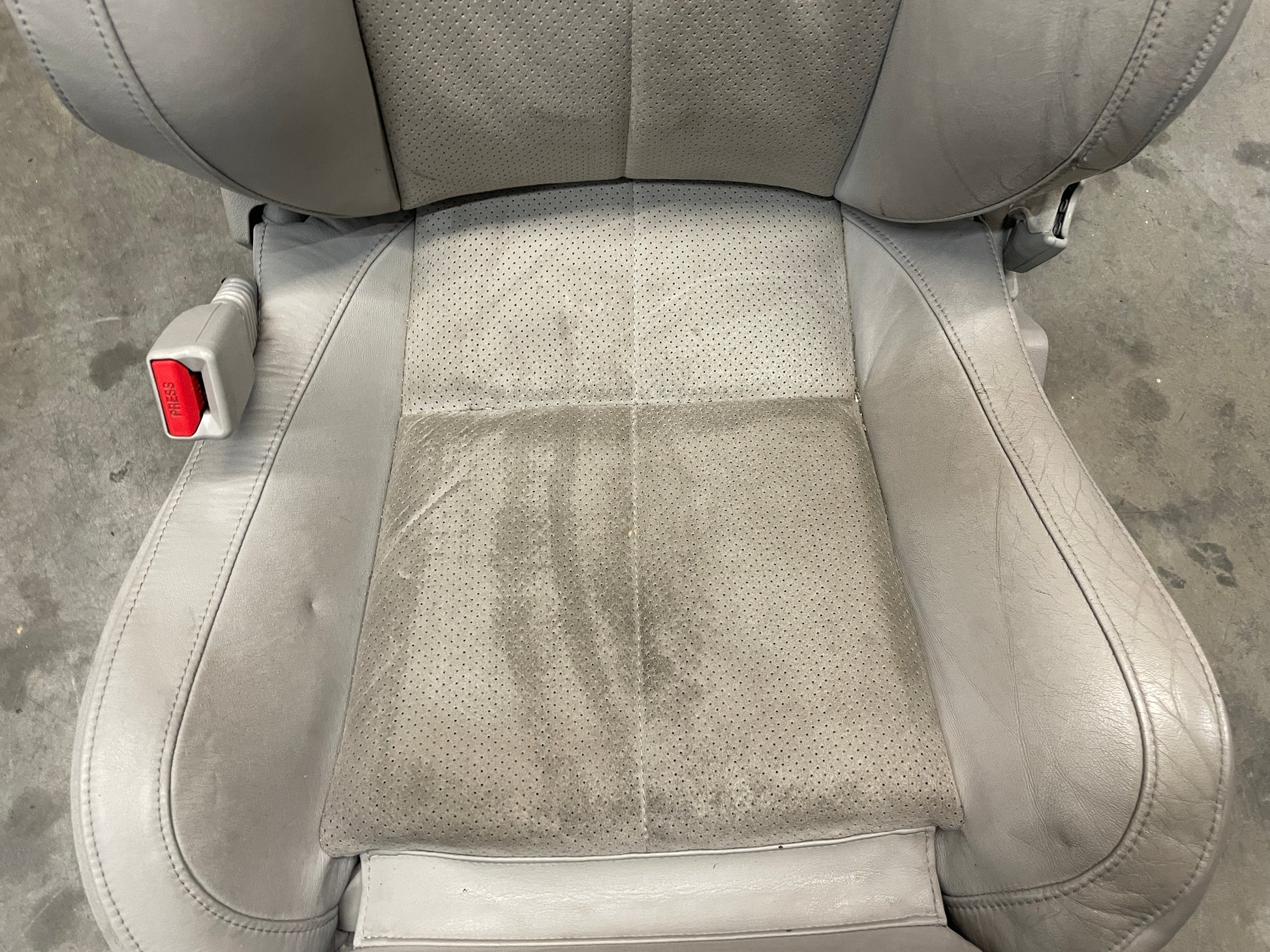 2011 Cadillac CTS-V Seats Fronts and Rears Recaro Gray OEM - Day's Parts Yard