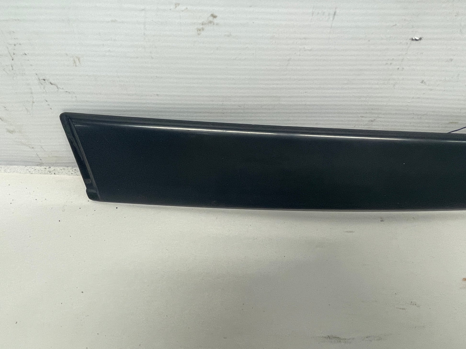 2004 Pontiac GTO LH Driver Exterior B Pillar Window Trim Cover OEM - Day's Parts Yard