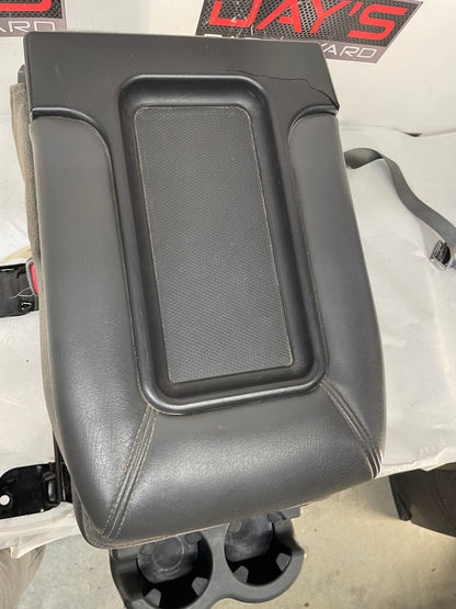 2007 Chevy Silverado K3500 Center Console Jump Seat OEM - Day's Parts Yard