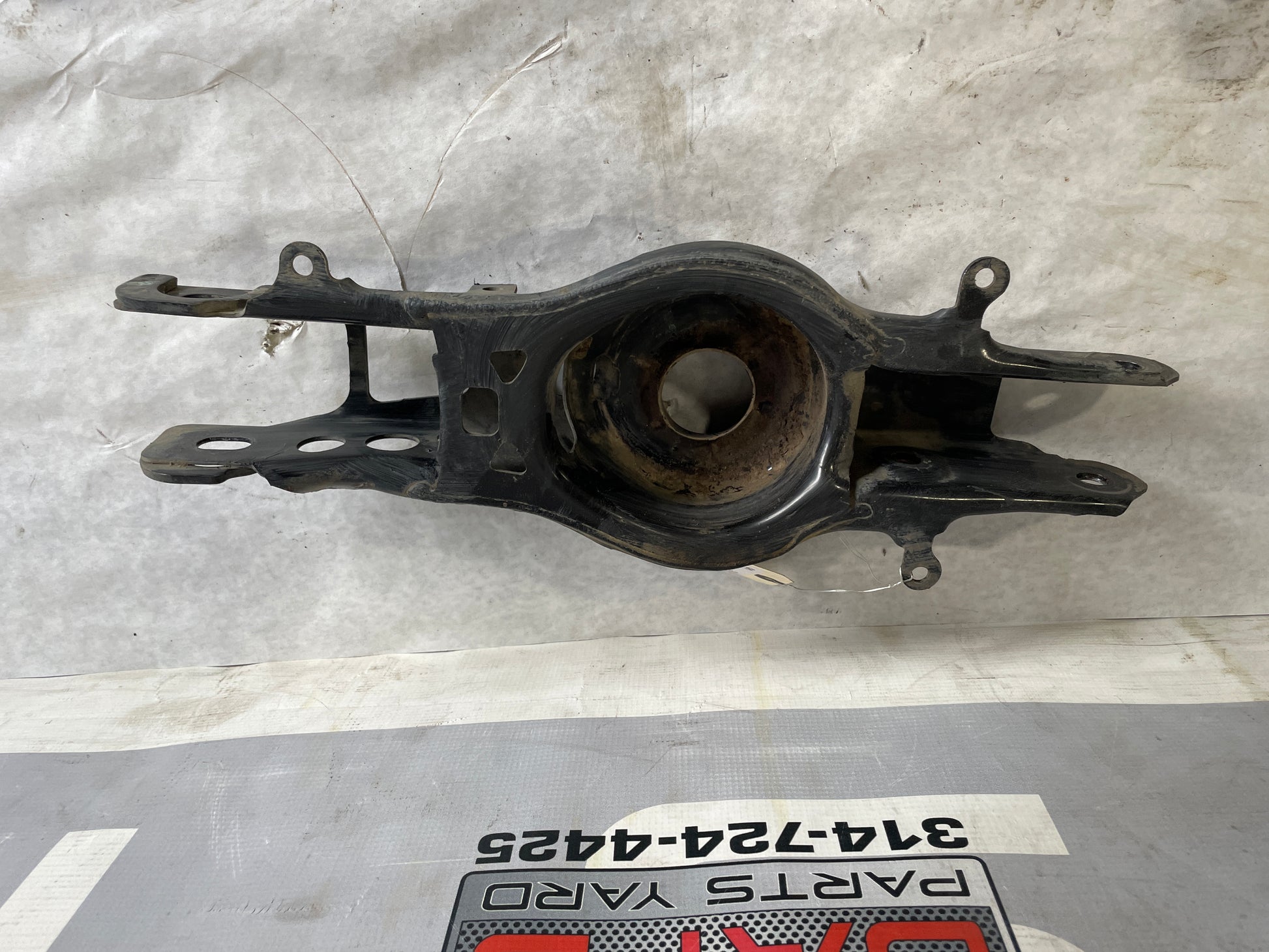 2020 Chevy Camaro SS Rear Driver Suspension Spring Perch Lower Control Arm OEM - Day's Parts Yard