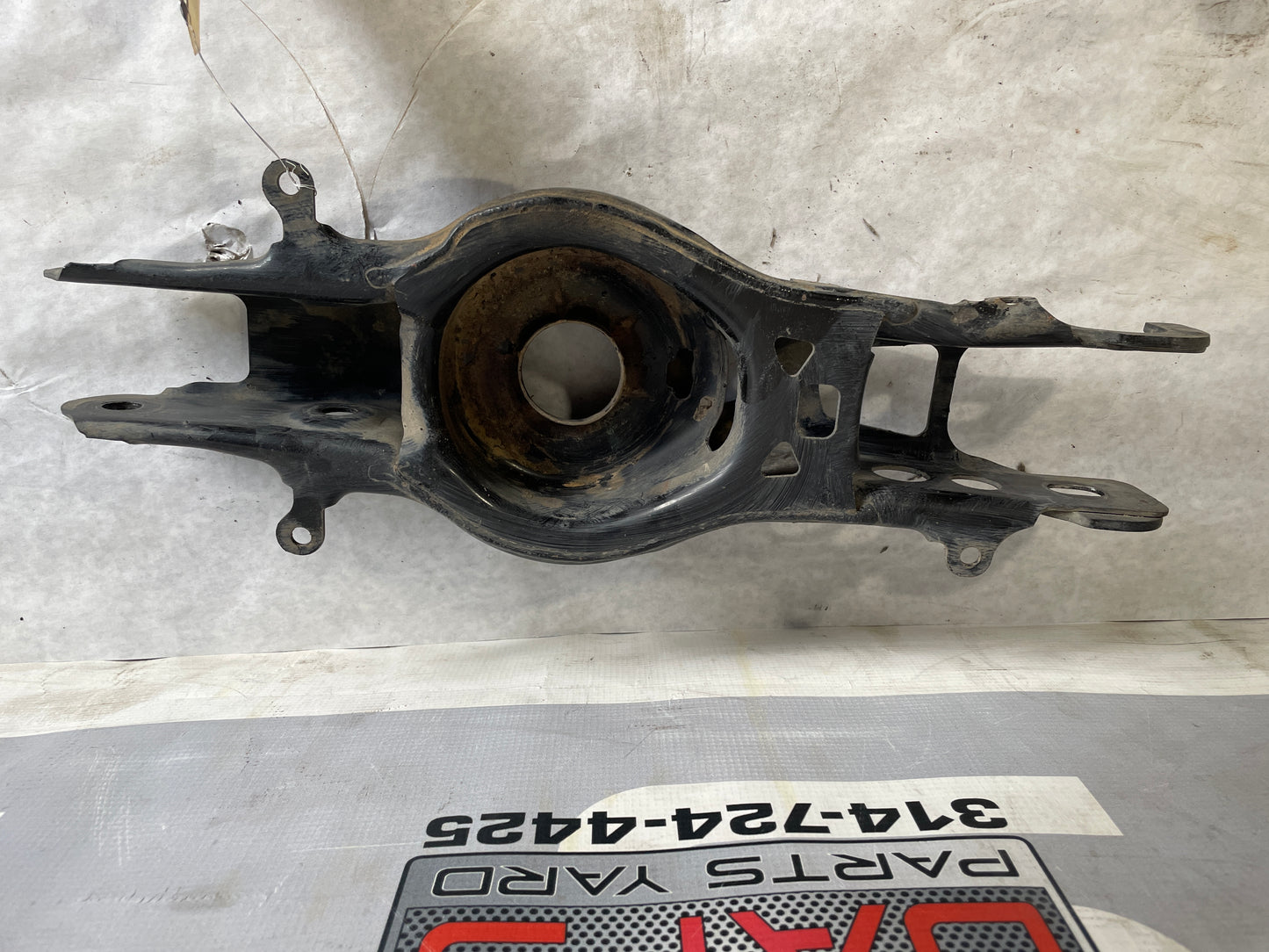2020 Chevy Camaro SS Rear Driver Suspension Spring Perch Lower Control Arm OEM - Day's Parts Yard