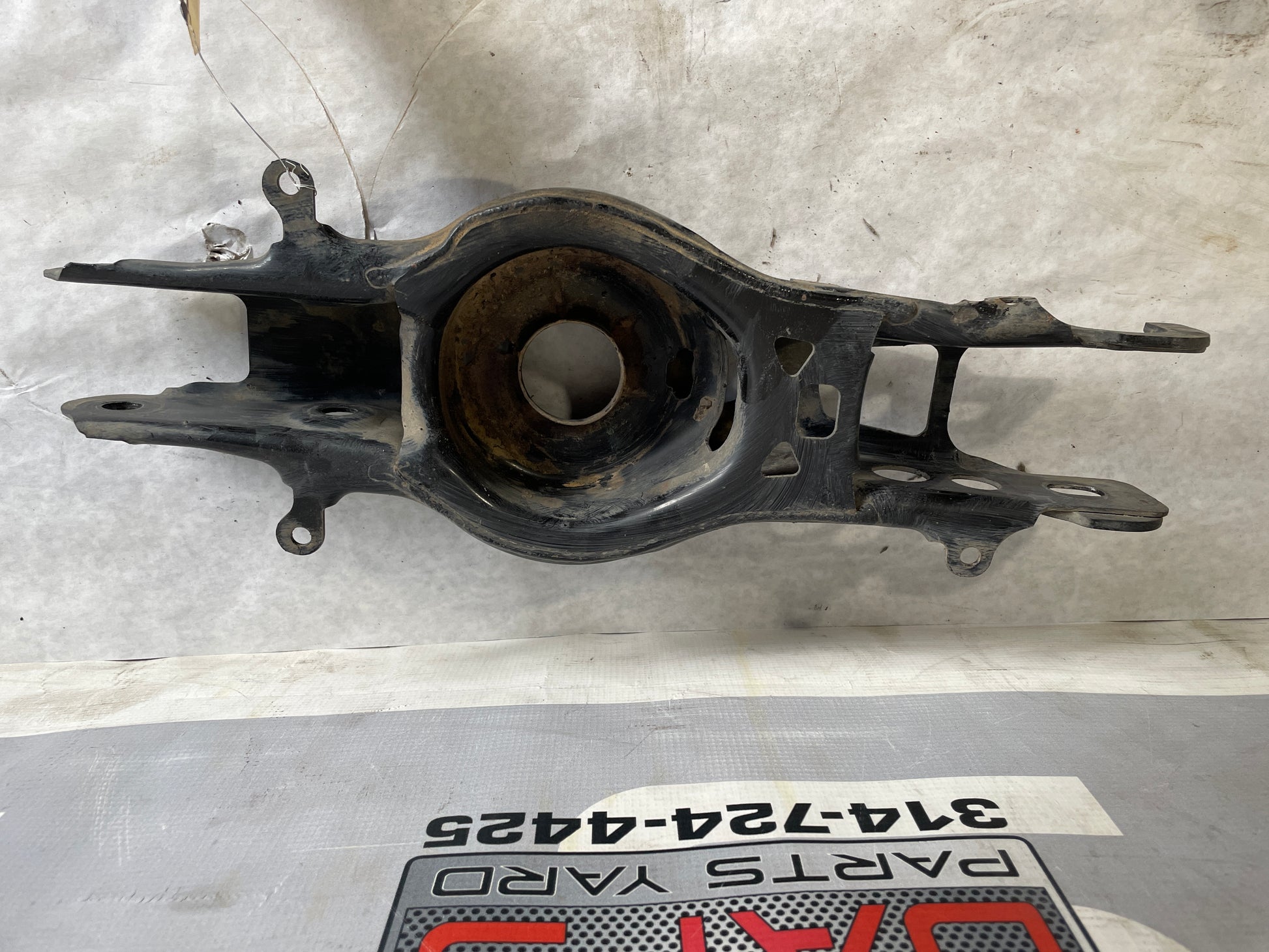 2020 Chevy Camaro SS Rear Driver Suspension Spring Perch Lower Control Arm OEM - Day's Parts Yard