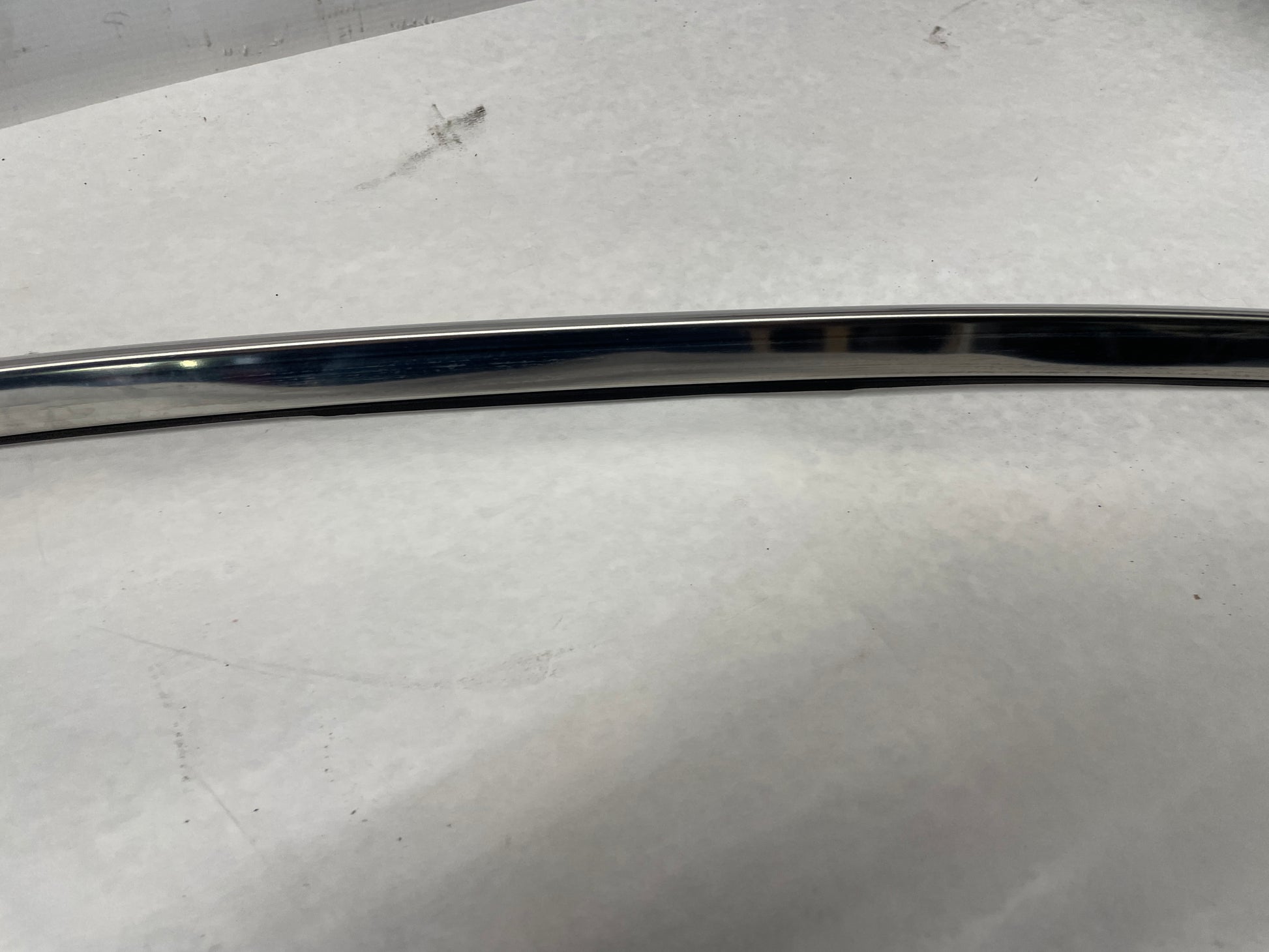 2009 Pontiac G8 GT RH Passenger Door Roof Chrome Reveal Molding Trim OEM - Day's Parts Yard