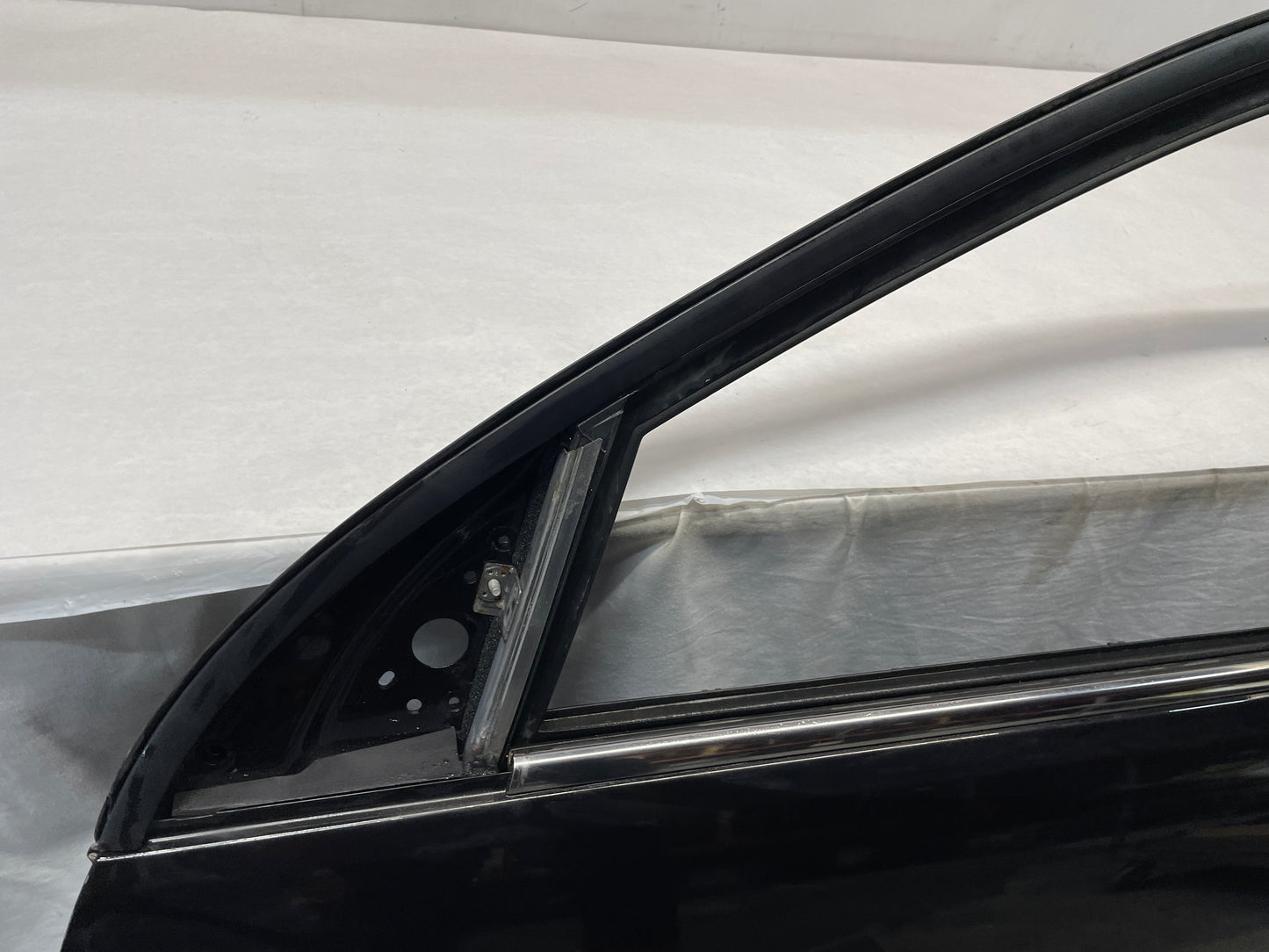 2009 Pontiac G8 LH Driver Front Exterior Door Black OEM - Day's Parts Yard