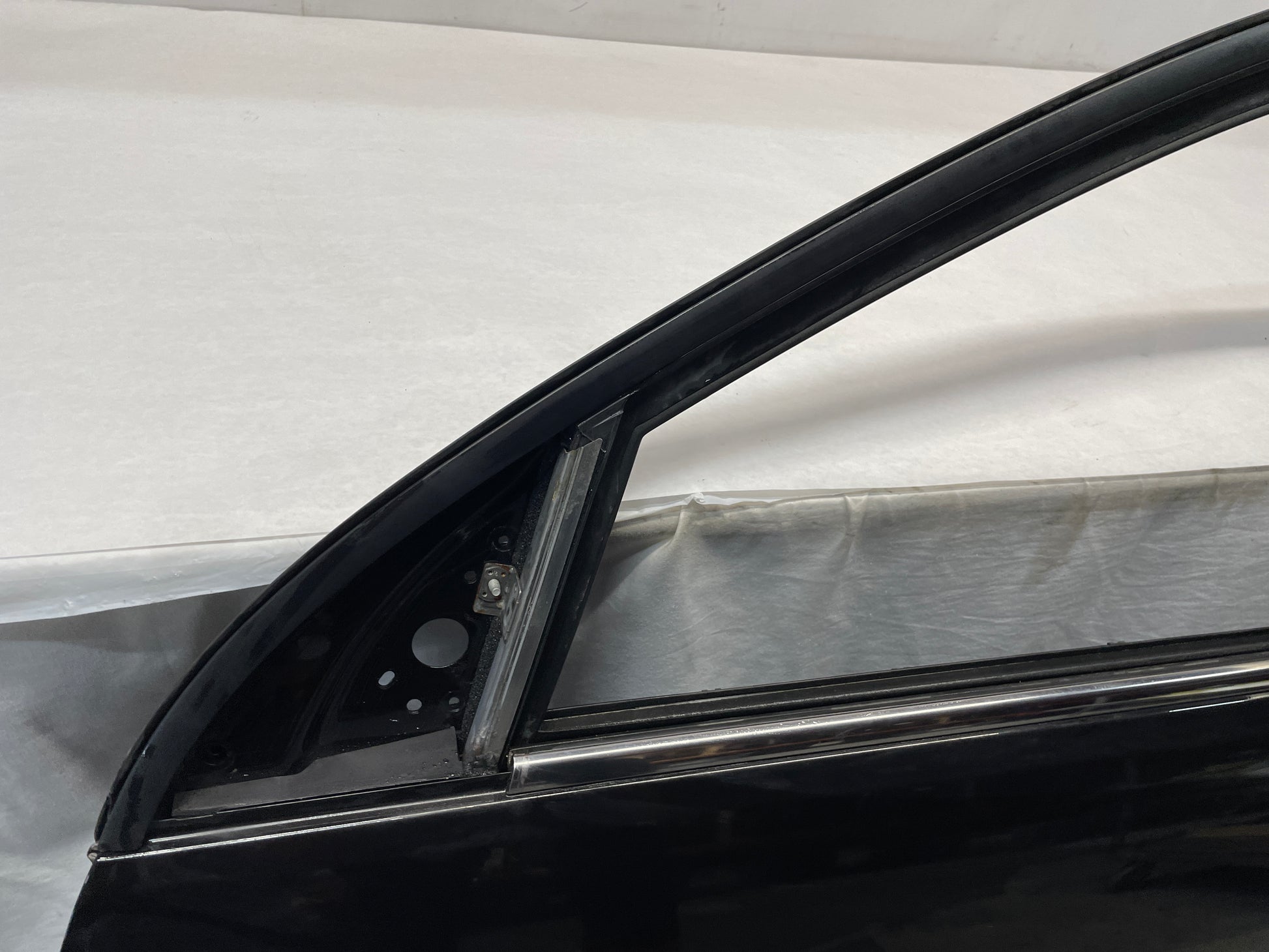 2009 Pontiac G8 LH Driver Front Exterior Door Black OEM - Day's Parts Yard