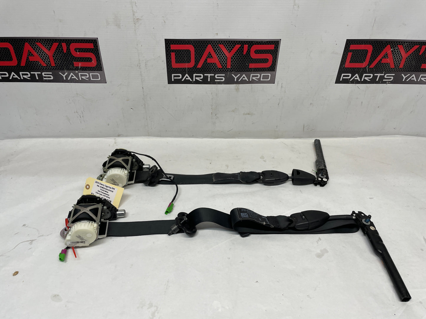 2013 Chevy Caprice PPV RH & LH Front Seat Belt Seatbelt Retractor Pre Tensioner OEM