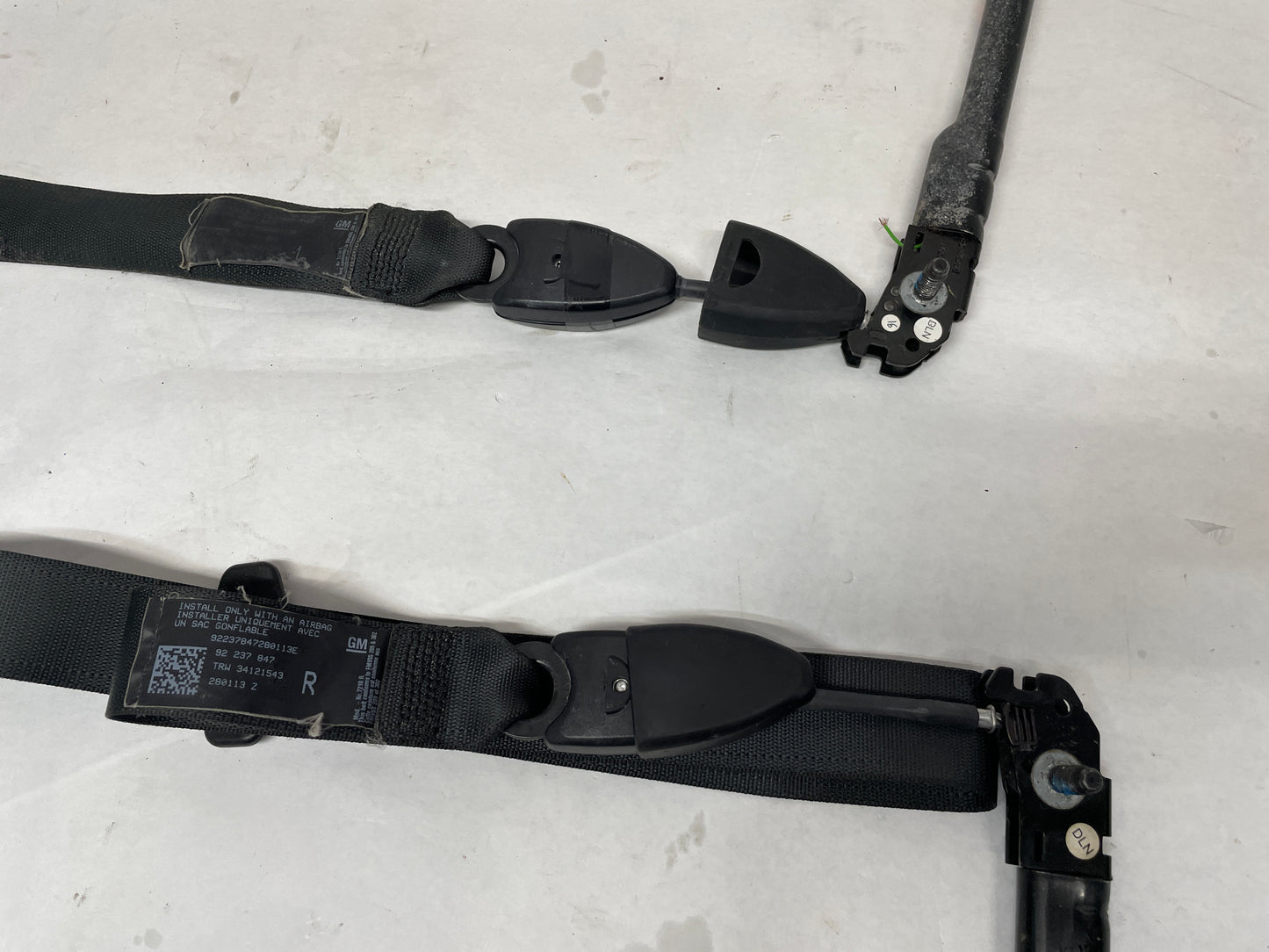 2013 Chevy Caprice PPV RH & LH Front Seat Belt Seatbelt Retractor Pre Tensioner OEM