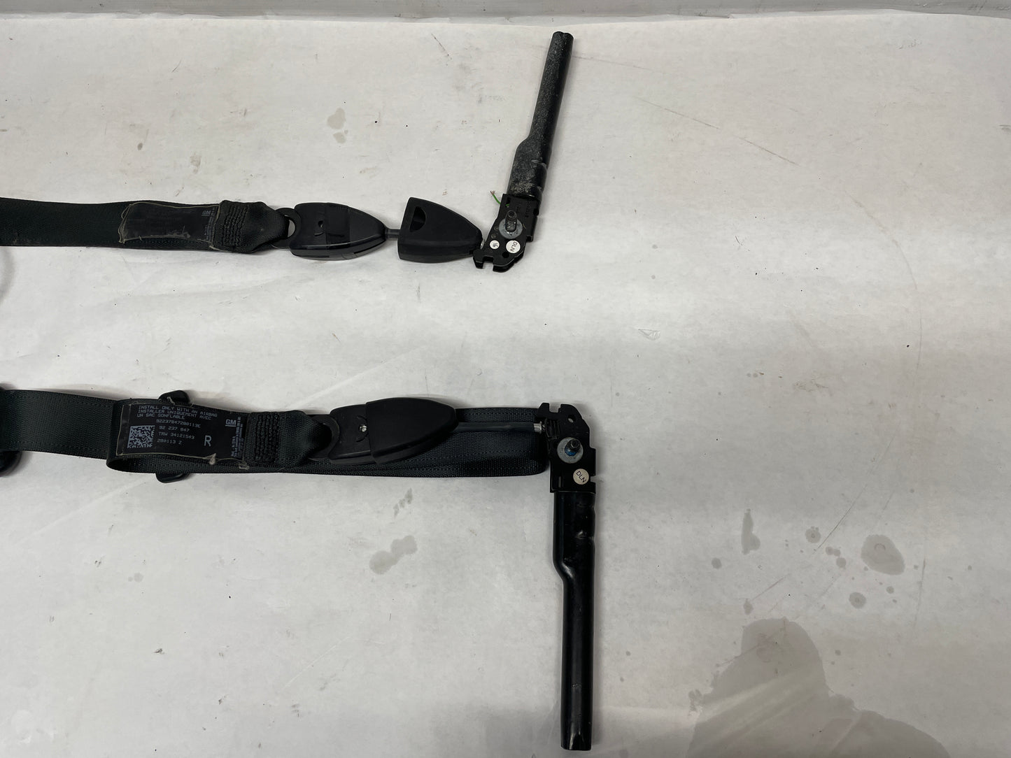 2013 Chevy Caprice PPV RH & LH Front Seat Belt Seatbelt Retractor Pre Tensioner OEM
