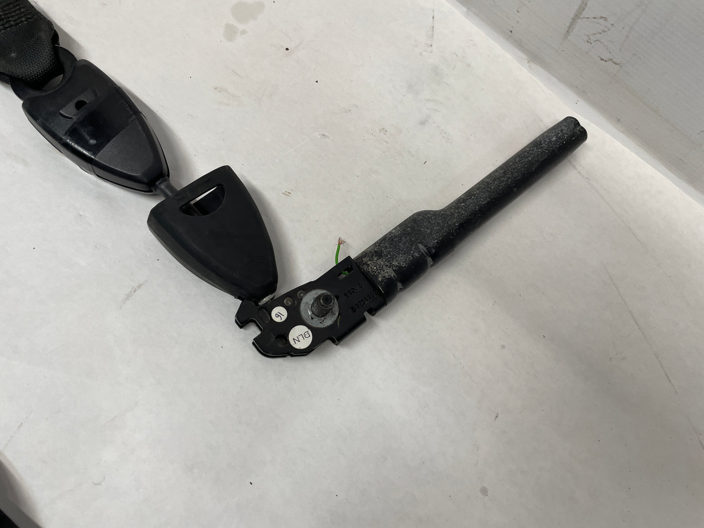2013 Chevy Caprice PPV RH & LH Front Seat Belt Seatbelt Retractor Pre Tensioner OEM