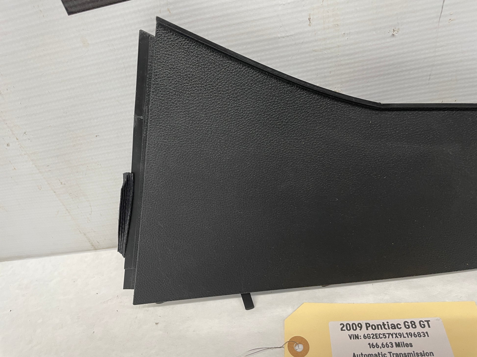 2009 Pontiac G8 GT RH Passenger Dash Center Console Lower Extension Side Trim OEM - Day's Parts Yard