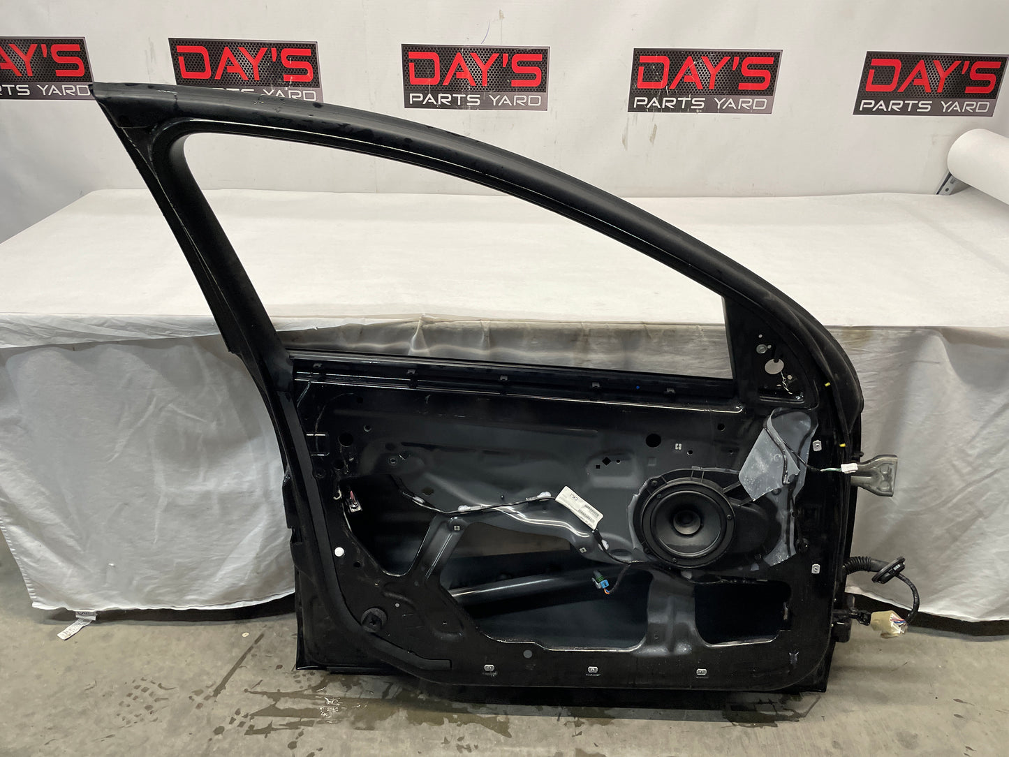 2009 Pontiac G8 LH Driver Front Exterior Door Black OEM - Day's Parts Yard