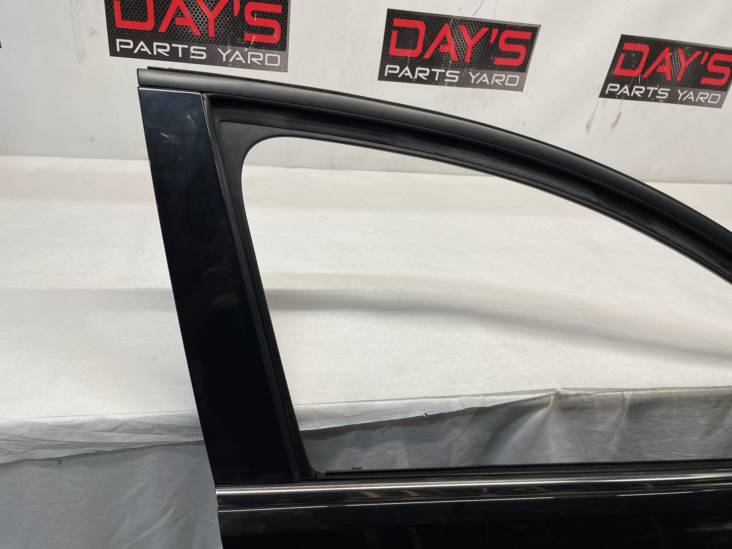 2009 Pontiac G8 GT RH Passenger Front Exterior Door OEM - Day's Parts Yard