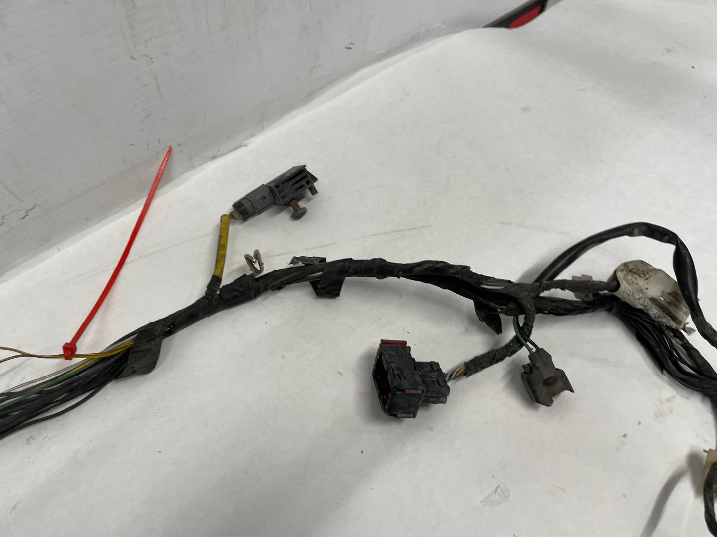 2013 Chevy Caprice PPV Radiator Core Support Head Light Lamp Wiring Wire Harness OEM