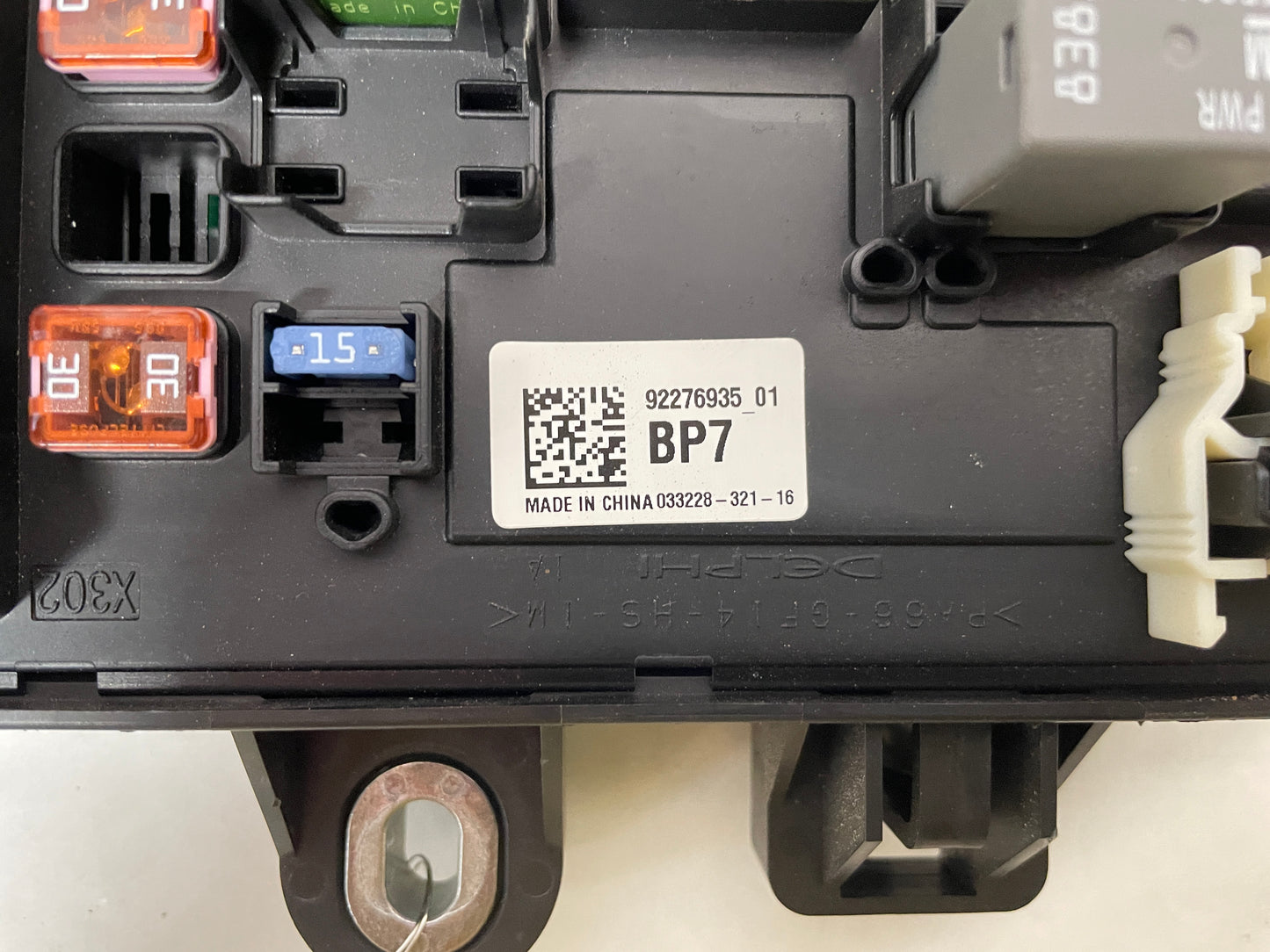 2017 Chevy SS Sedan Rear Trunk Fuse Relay Wiring Harness Junction Box Block Panel OEM