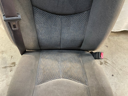 2007 Chevy Silverado K3500 Seats Dual Manual Front LH & RH Bucket Seats Gray Cloth OEM - Day's Parts Yard