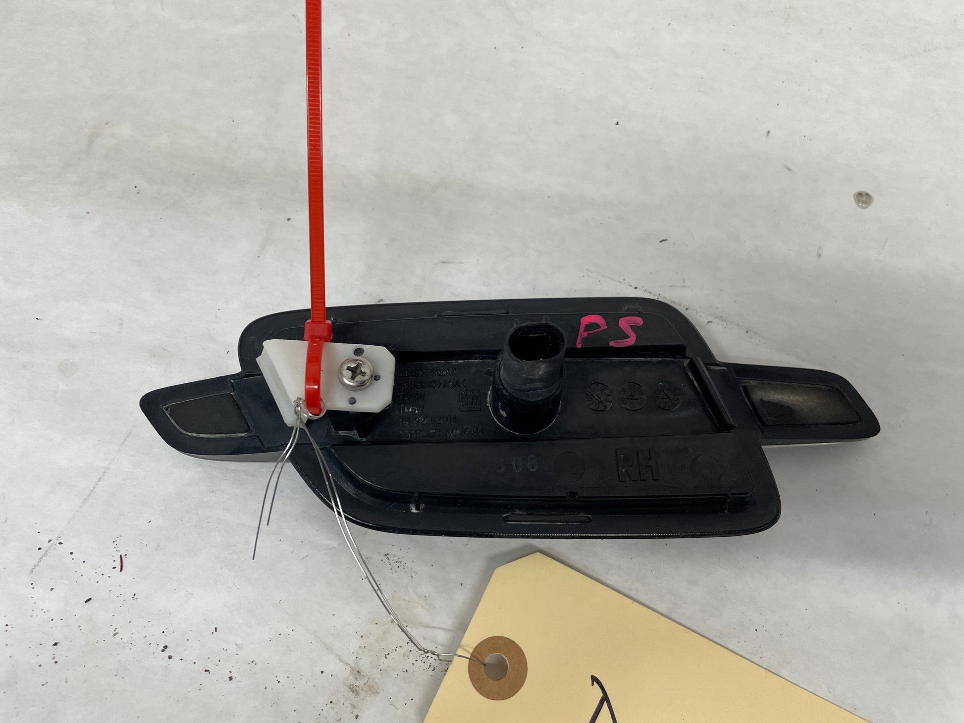 2009 Pontiac G8 GT RH Passenger Fender Marker Repeater Lamp Light OEM - Day's Parts Yard