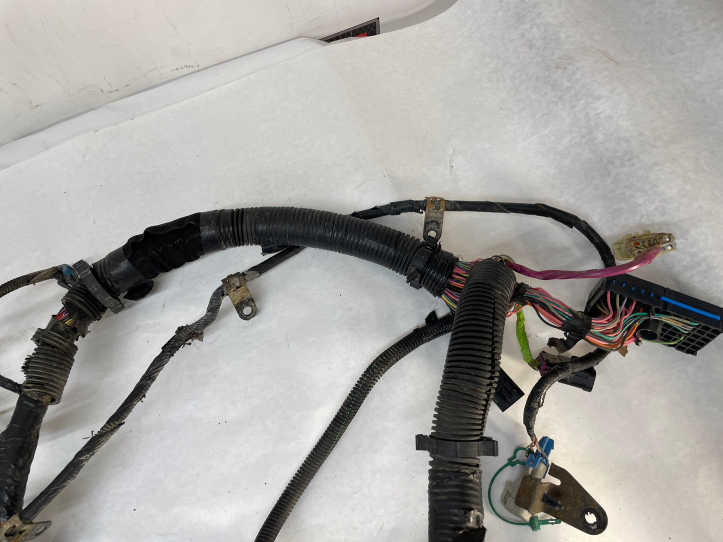 2007 Chevy Silverado K3500 Engine Transmission Wire Wiring Harness OEM - Day's Parts Yard