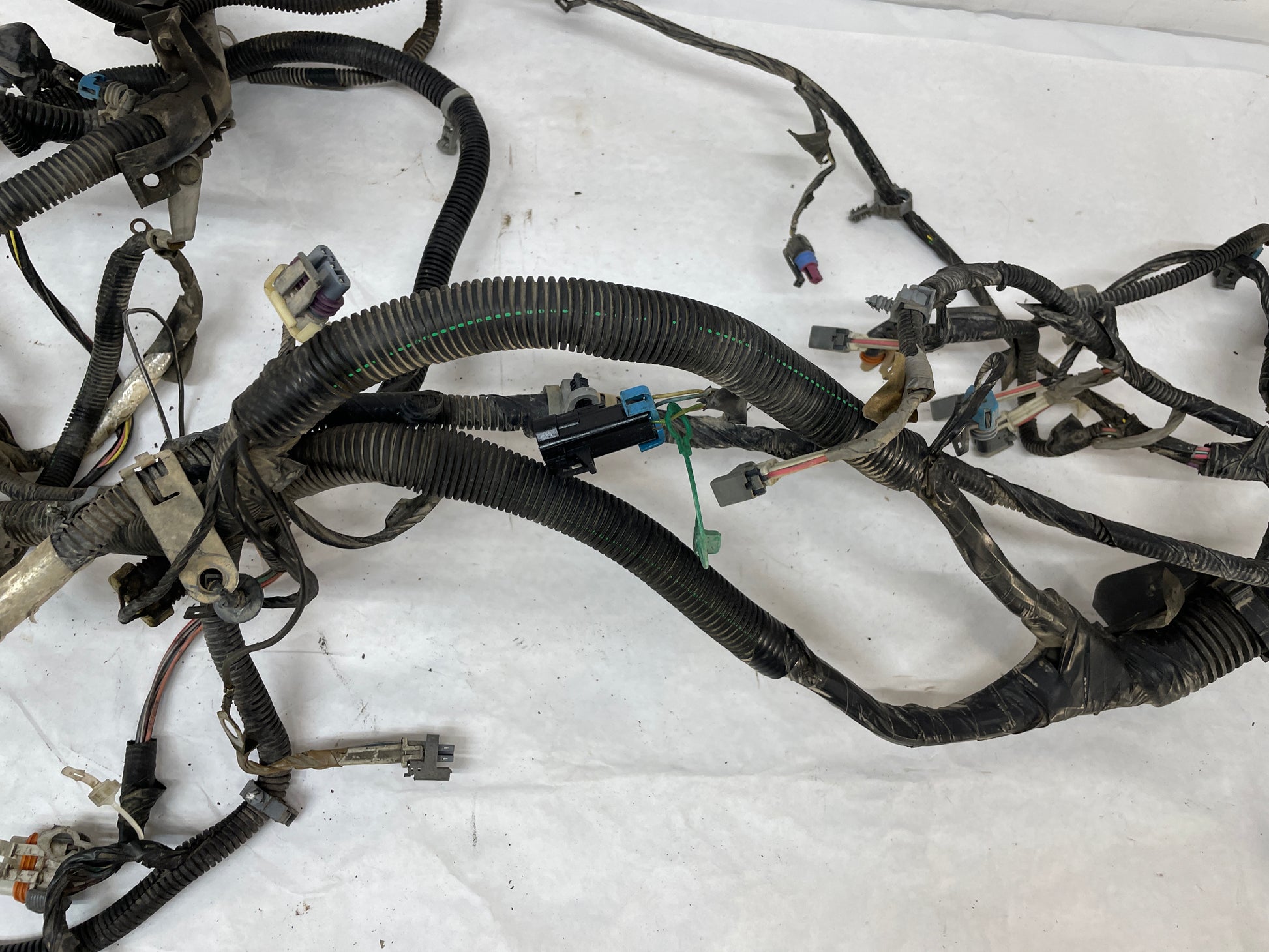 2007 Chevy Silverado K3500 Engine Transmission Wire Wiring Harness OEM - Day's Parts Yard