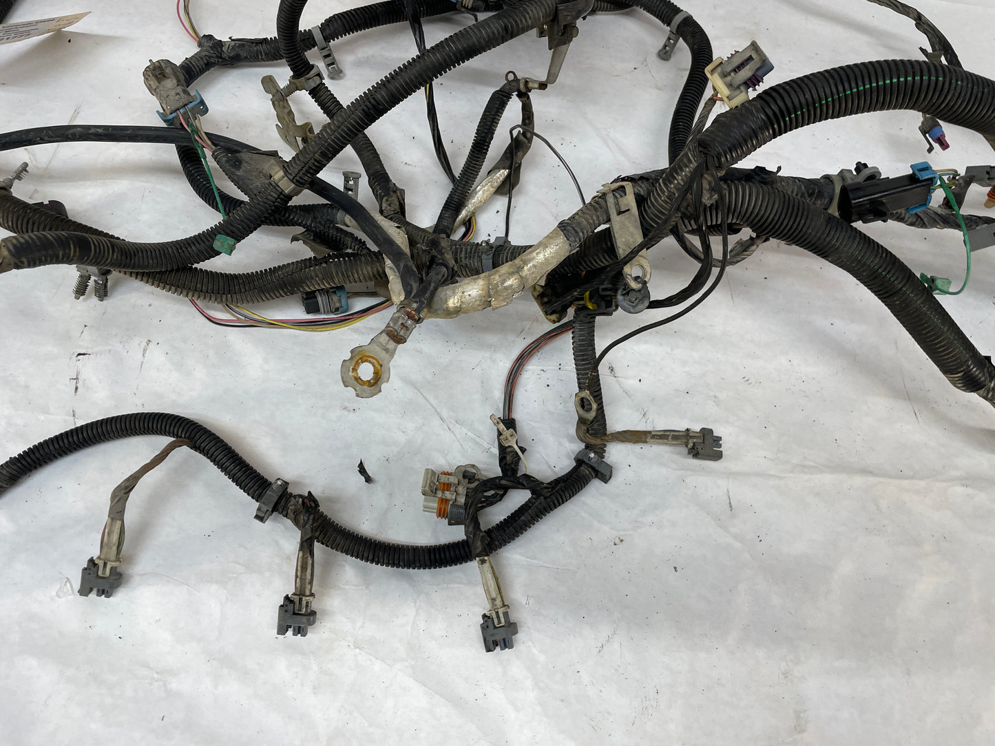2007 Chevy Silverado K3500 Engine Transmission Wire Wiring Harness OEM - Day's Parts Yard