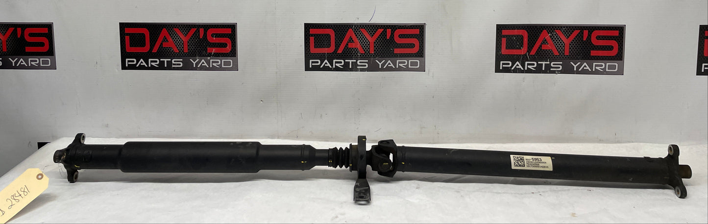 2017 Chevy SS Sedan Drive Propeller Shaft Driveshaft OEM