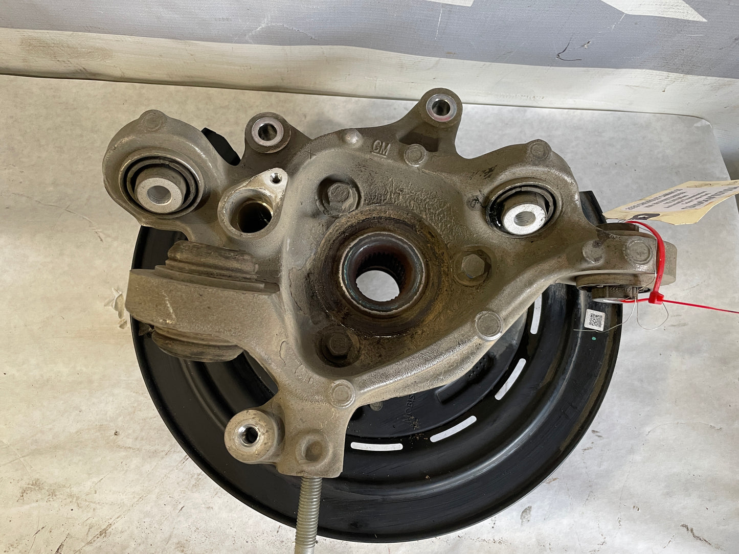 2020 Chevy Camaro SS Rear RH Passenger Spindle Knuckle Hub OEM - Day's Parts Yard