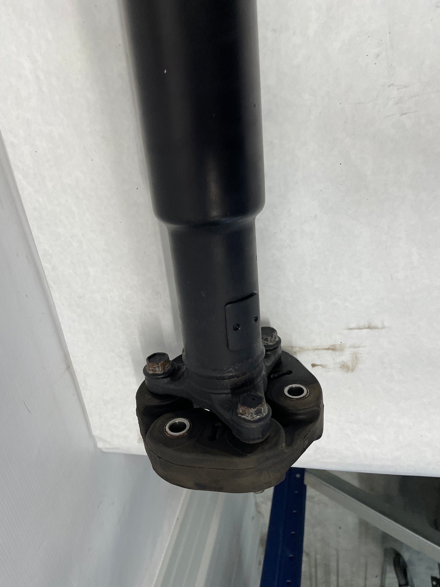 2014 Chevy SS Sedan Automatic Driveshaft Drive Shaft Propeller OEM - Day's Parts Yard