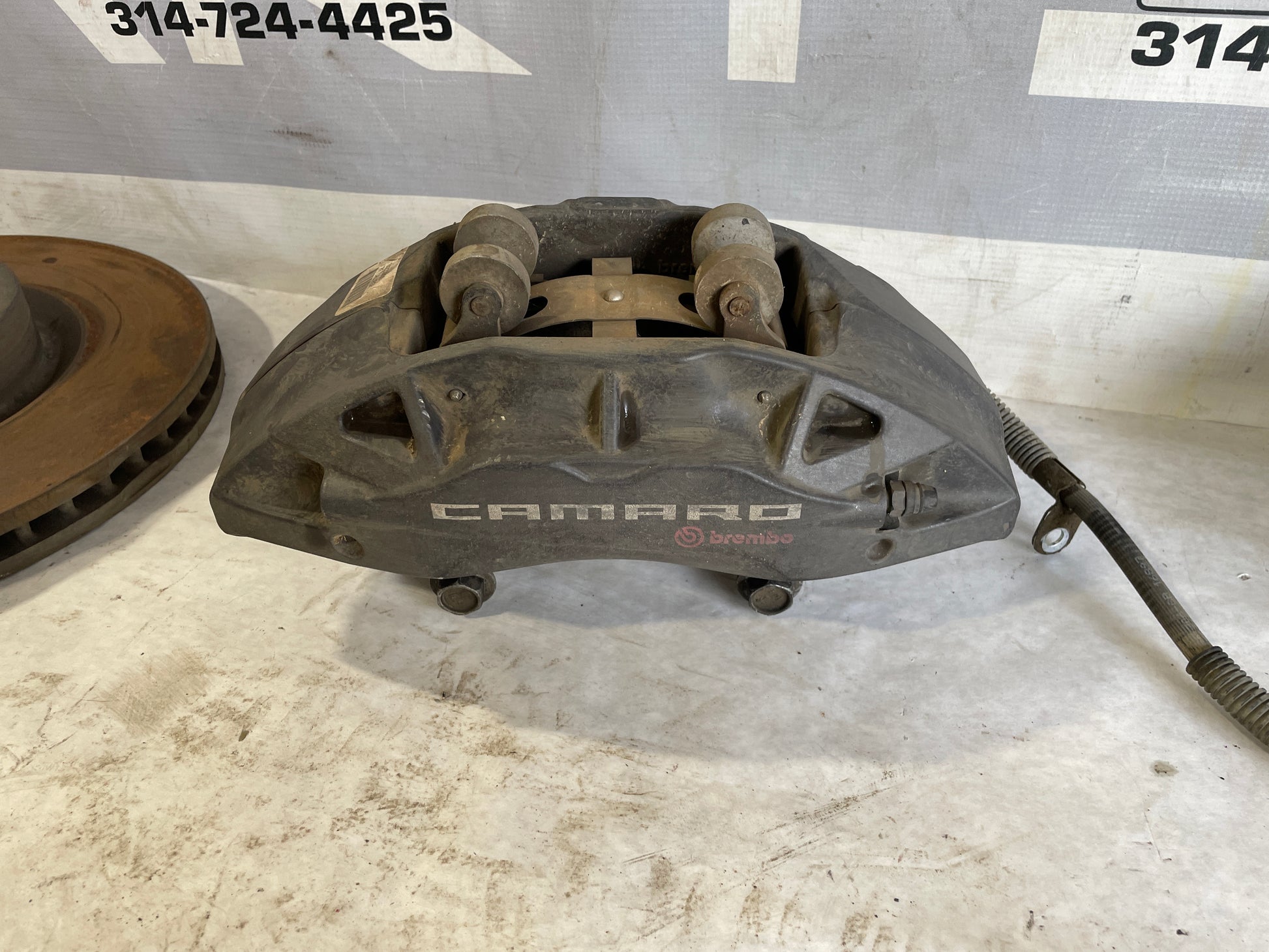 2020 Chevy Camaro SS Brembo Brake Calipers and Rotors OEM - Day's Parts Yard