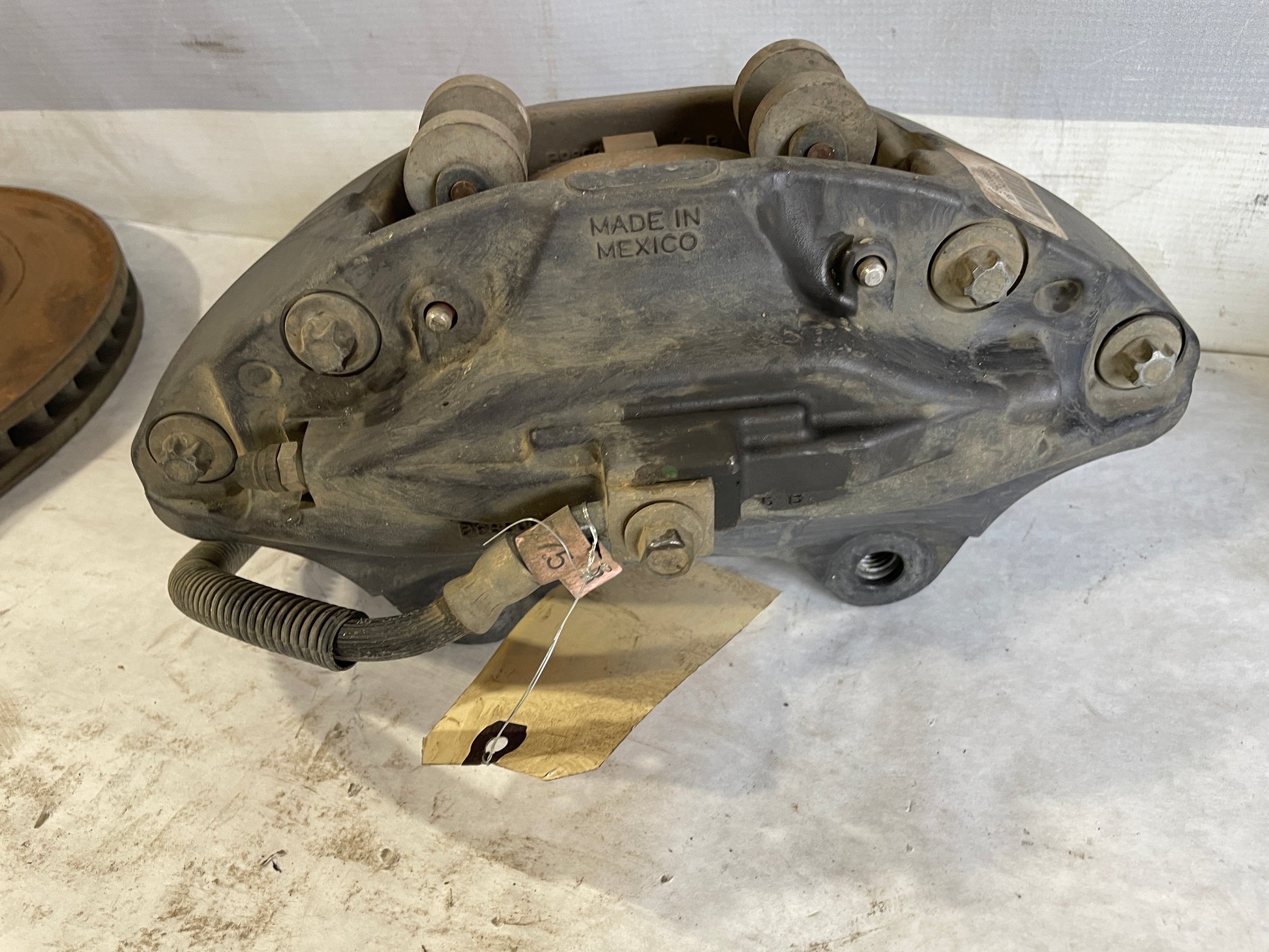 2020 Chevy Camaro SS Brembo Brake Calipers and Rotors OEM - Day's Parts Yard