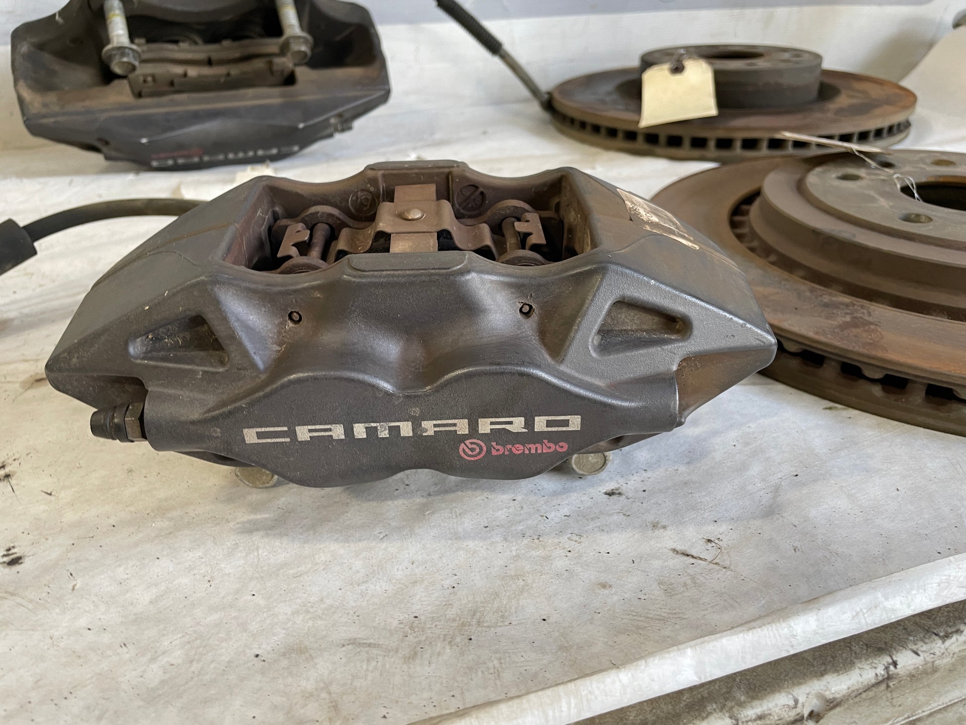 2020 Chevy Camaro SS Brembo Brake Calipers and Rotors OEM - Day's Parts Yard
