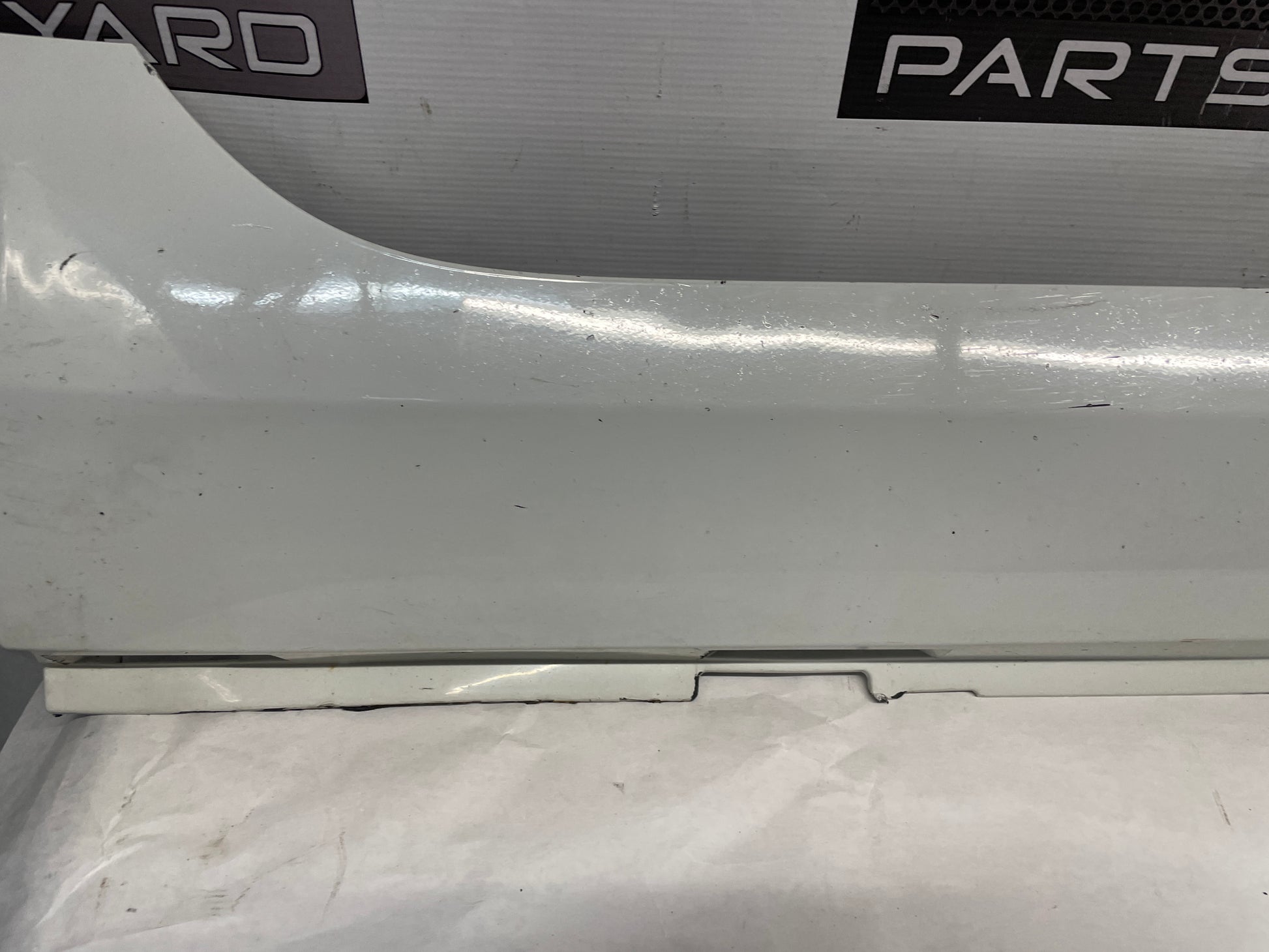 2013 Chevy Caprice PPV RH Passenger Rocker Molding Side Skirt Panel Trim OEM - Day's Parts Yard