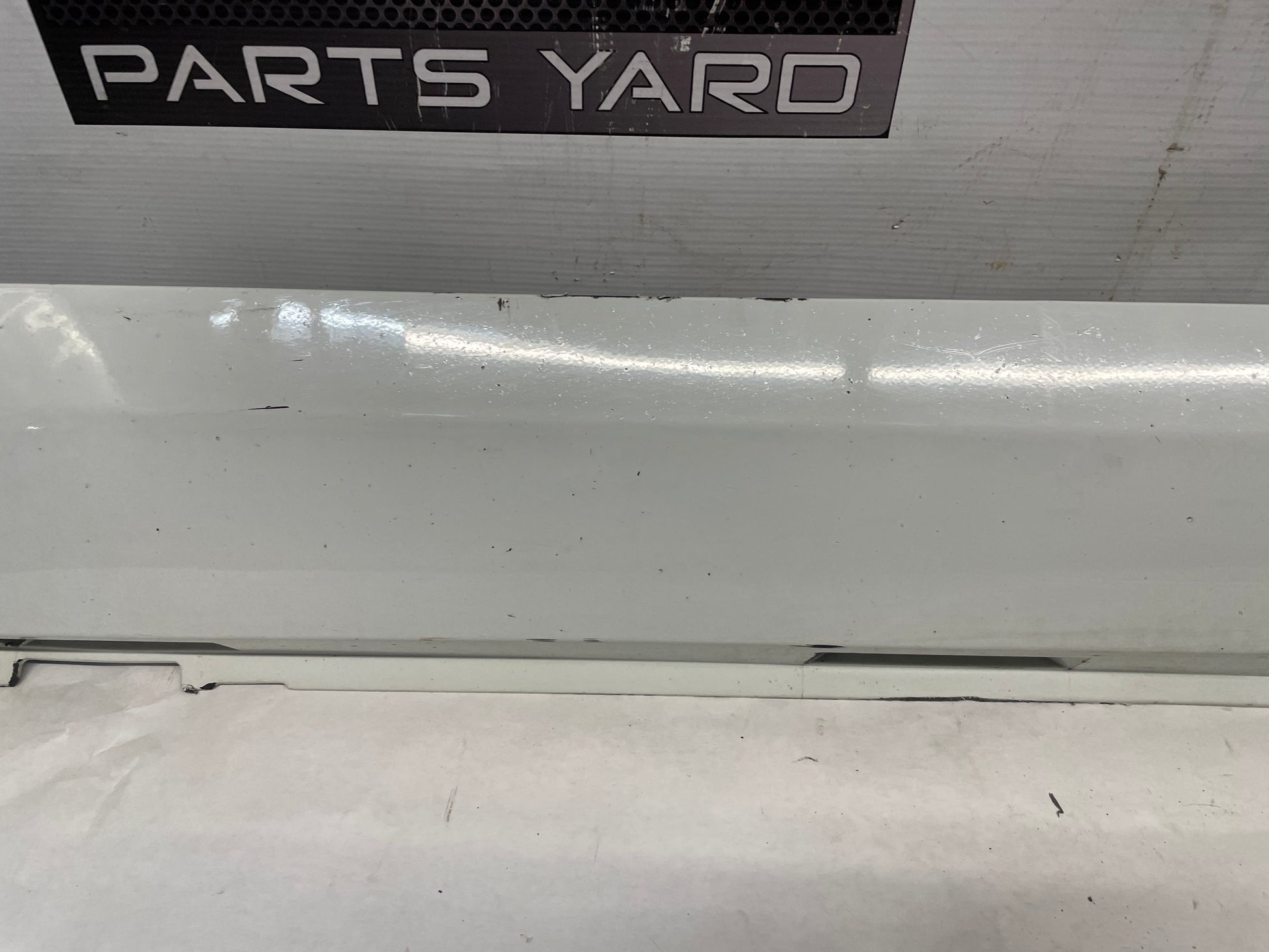 2013 Chevy Caprice PPV RH Passenger Rocker Molding Side Skirt Panel Trim OEM - Day's Parts Yard