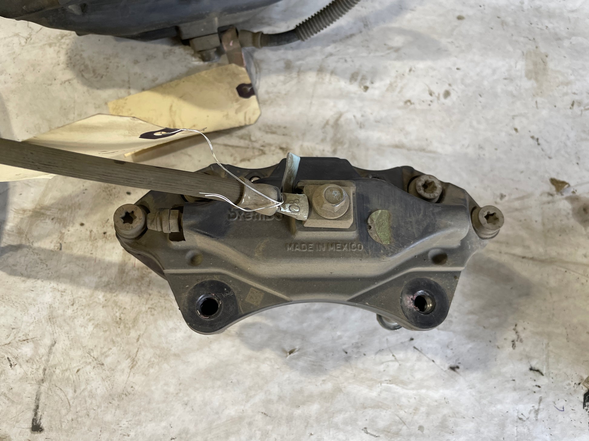 2020 Chevy Camaro SS Brembo Brake Calipers and Rotors OEM - Day's Parts Yard