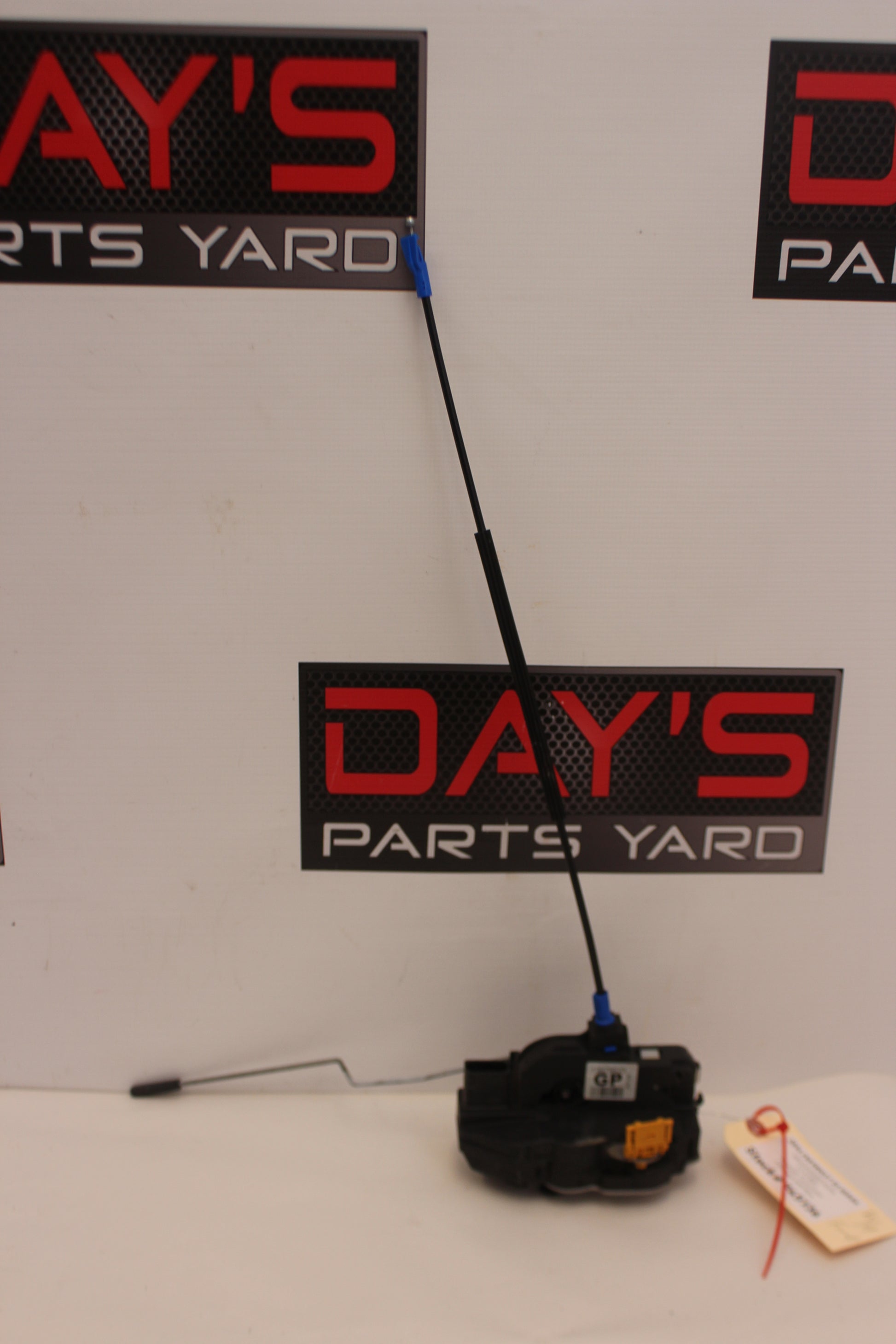 2014 Chevrolet SS Sedan Front RH Passenger Door Lock Actuator OEM - Day's Parts Yard