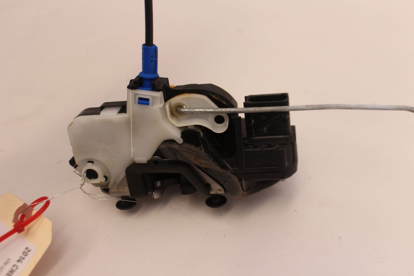 2014 Chevrolet SS Sedan Front RH Passenger Door Lock Actuator OEM - Day's Parts Yard