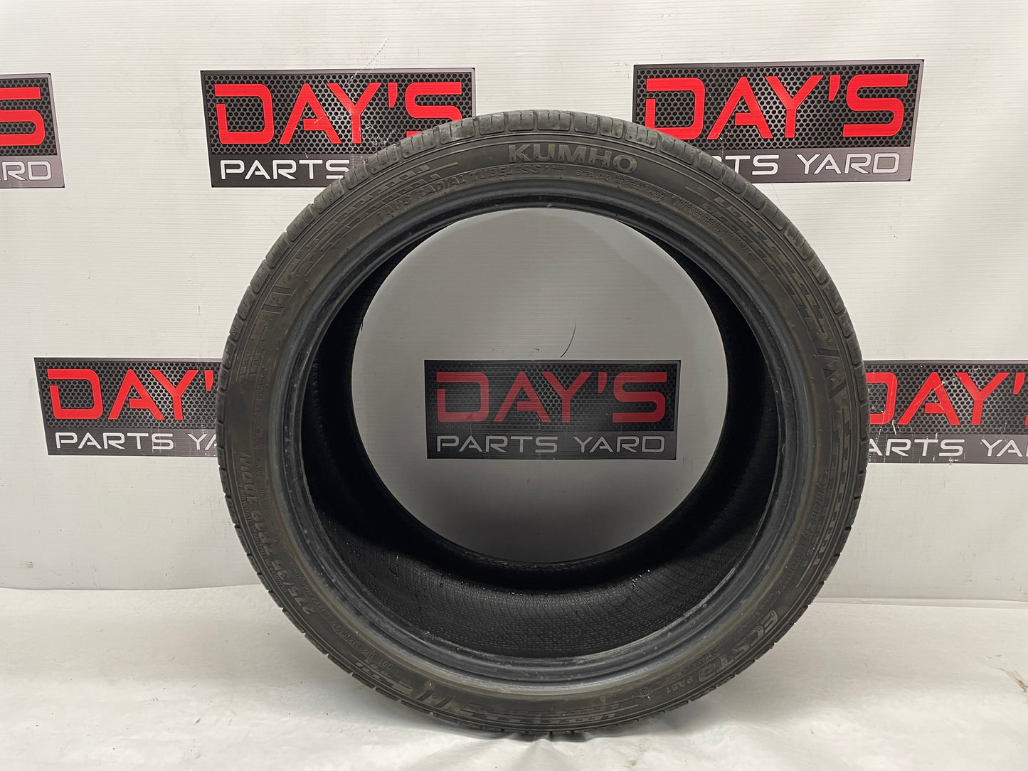 275/35ZR19 Kumho Ecsta Tire - Day's Parts Yard