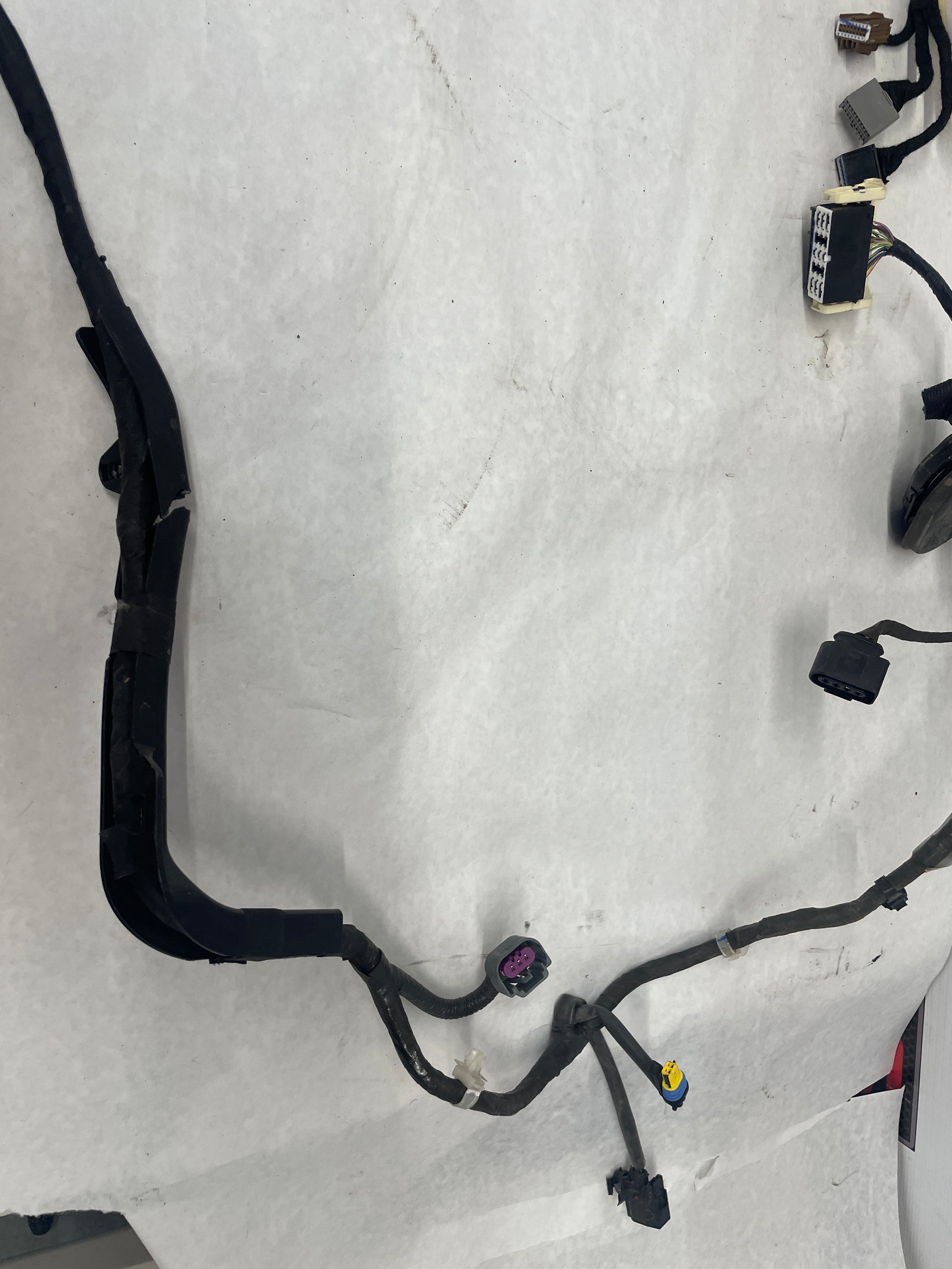 2014 Chevy SS Sedan Fire Wall Engine Bay Front Chassis Wire Wiring Harness OEM - Day's Parts Yard