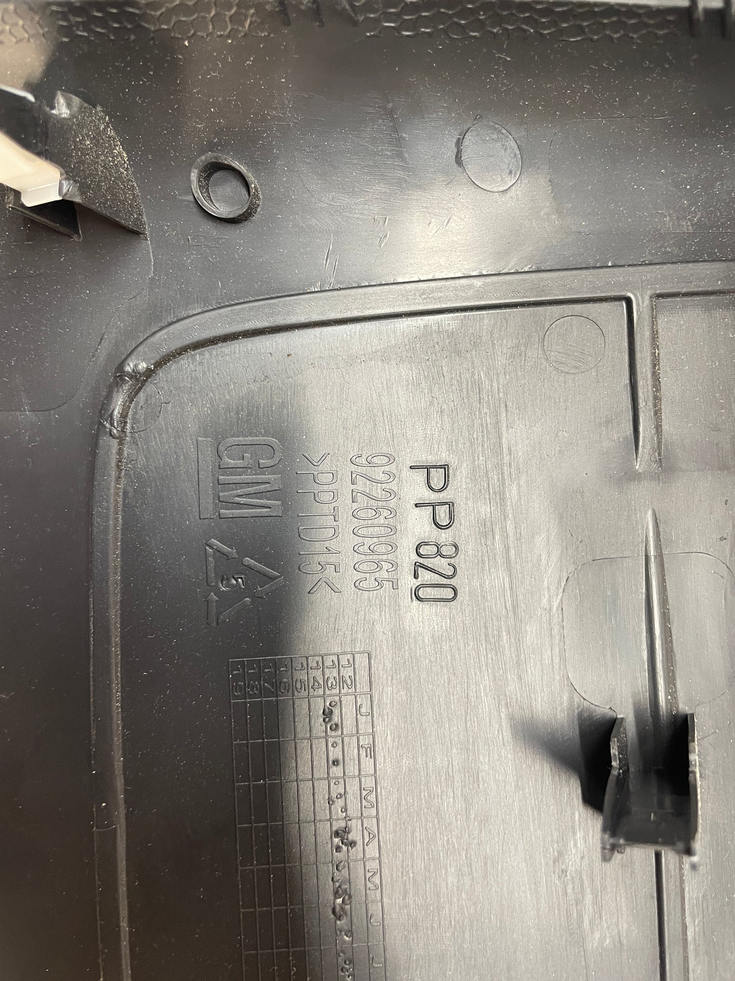 2014 Chevy SS Sedan Rear Center Console Cover Trim Panel OEM - Day's Parts Yard