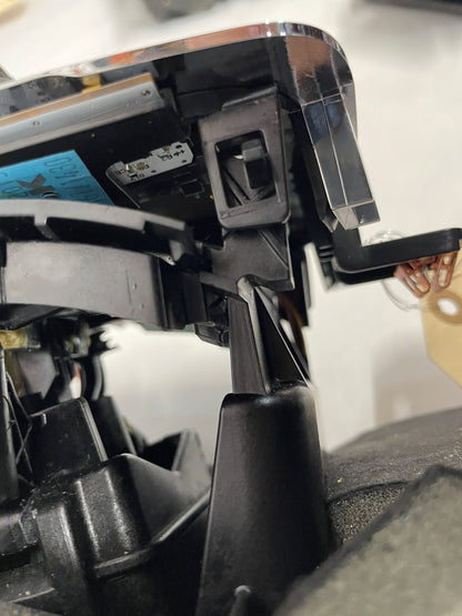 2014 Chevy SS Sedan Complete Center Console w/ Shifter Assembly OEM - Day's Parts Yard