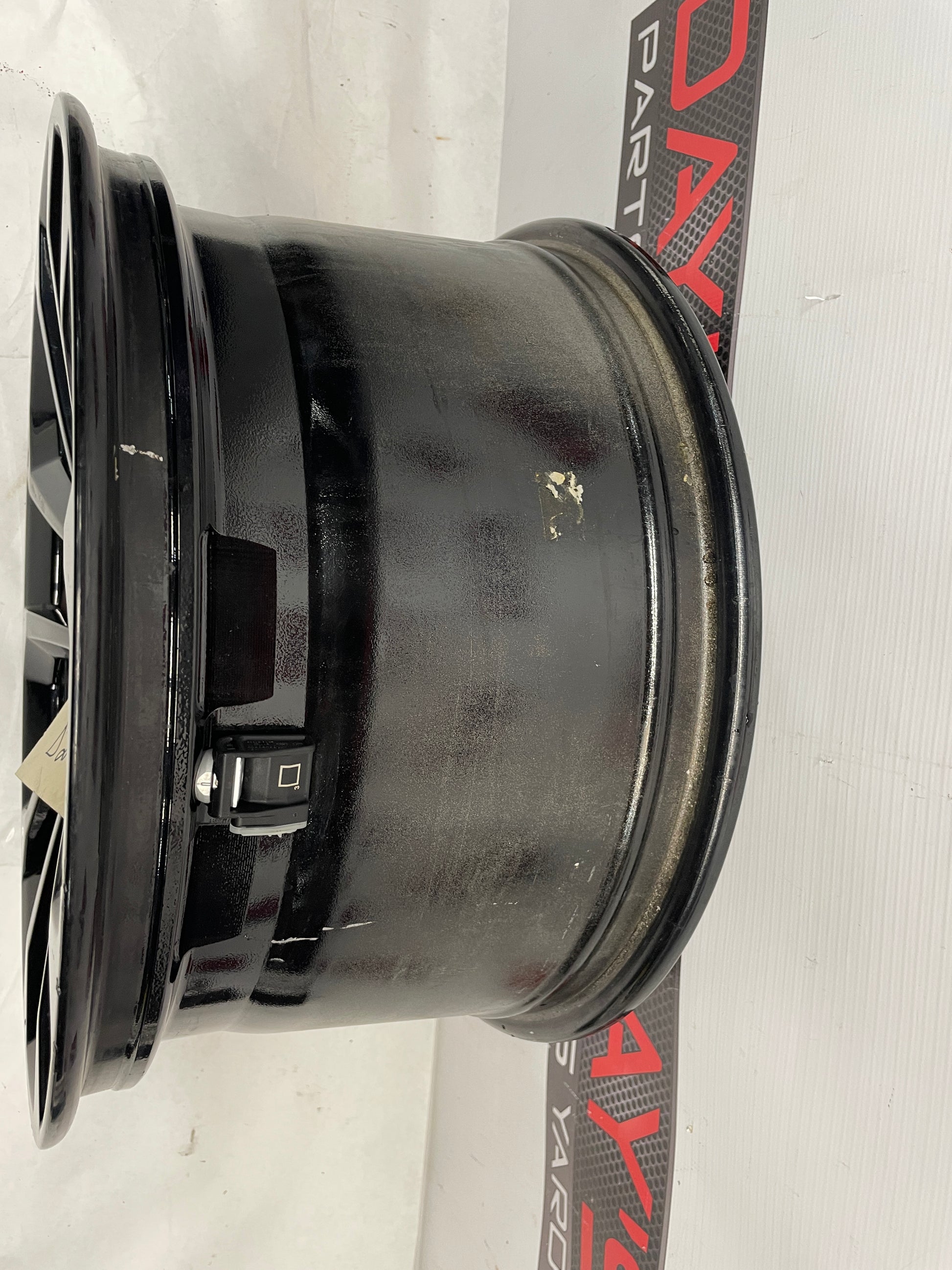 2016 Cadillac ATS-V Coupe Factory OEM Rear Wheel 18X9.5 OEM - Day's Parts Yard