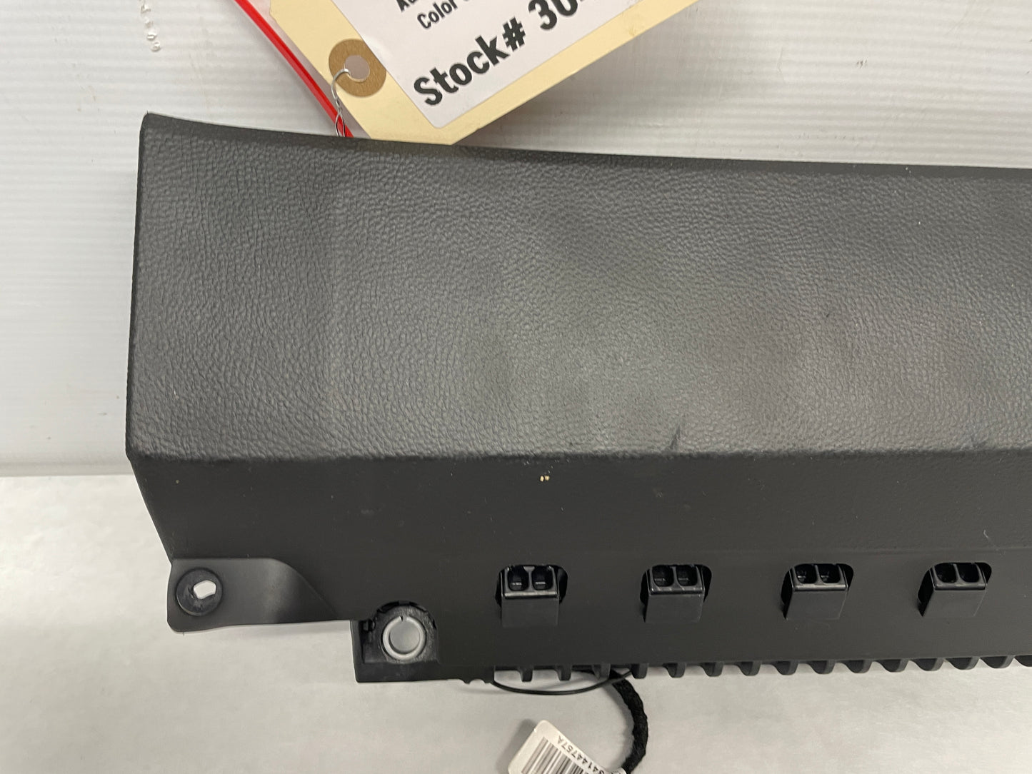 2014 Chevy SS Sedan RH Passenger Lower Dash Knee Airbag Bag OEM - Day's Parts Yard