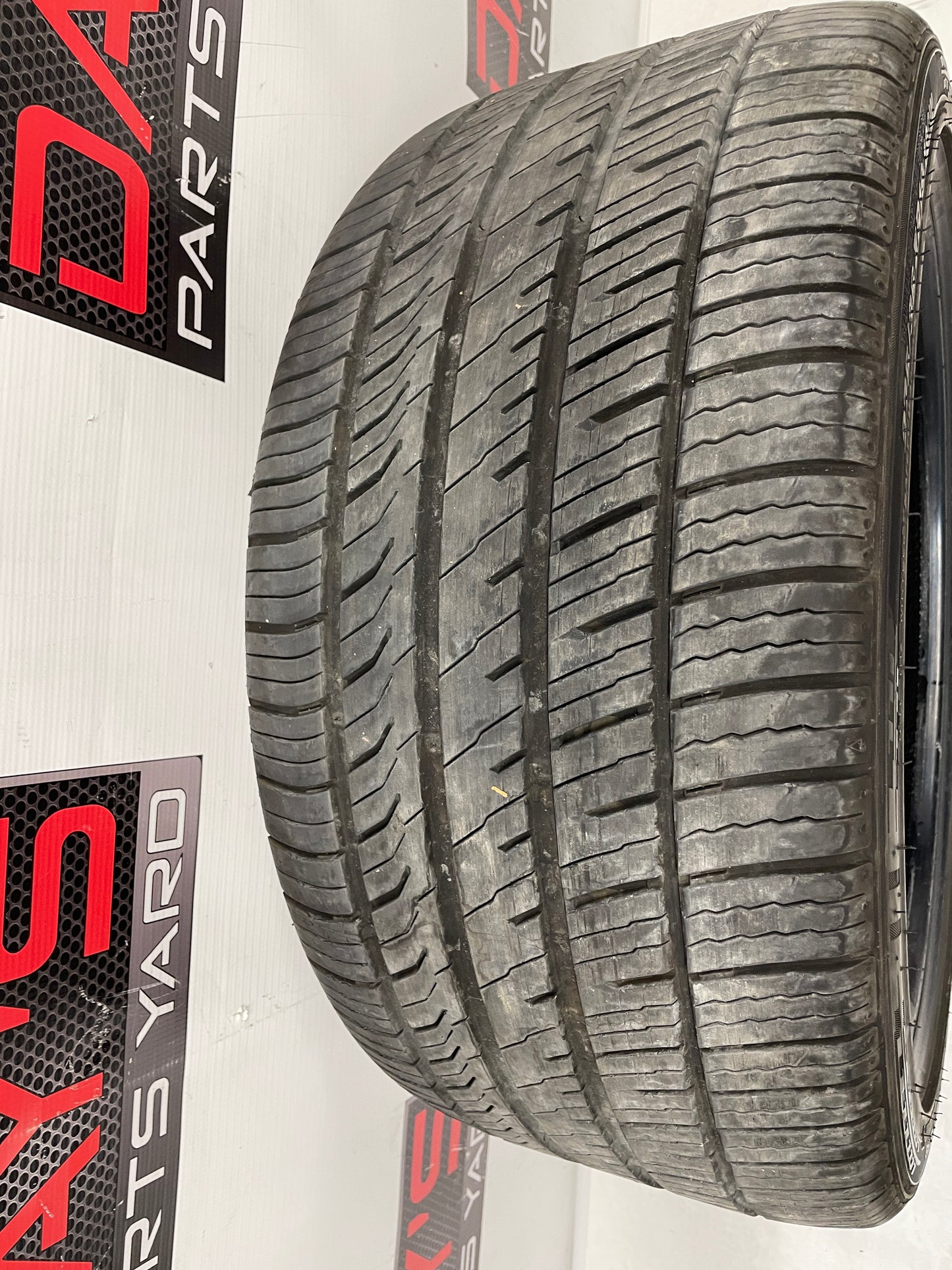 275/35ZR19 Kumho Ecsta Tire - Day's Parts Yard