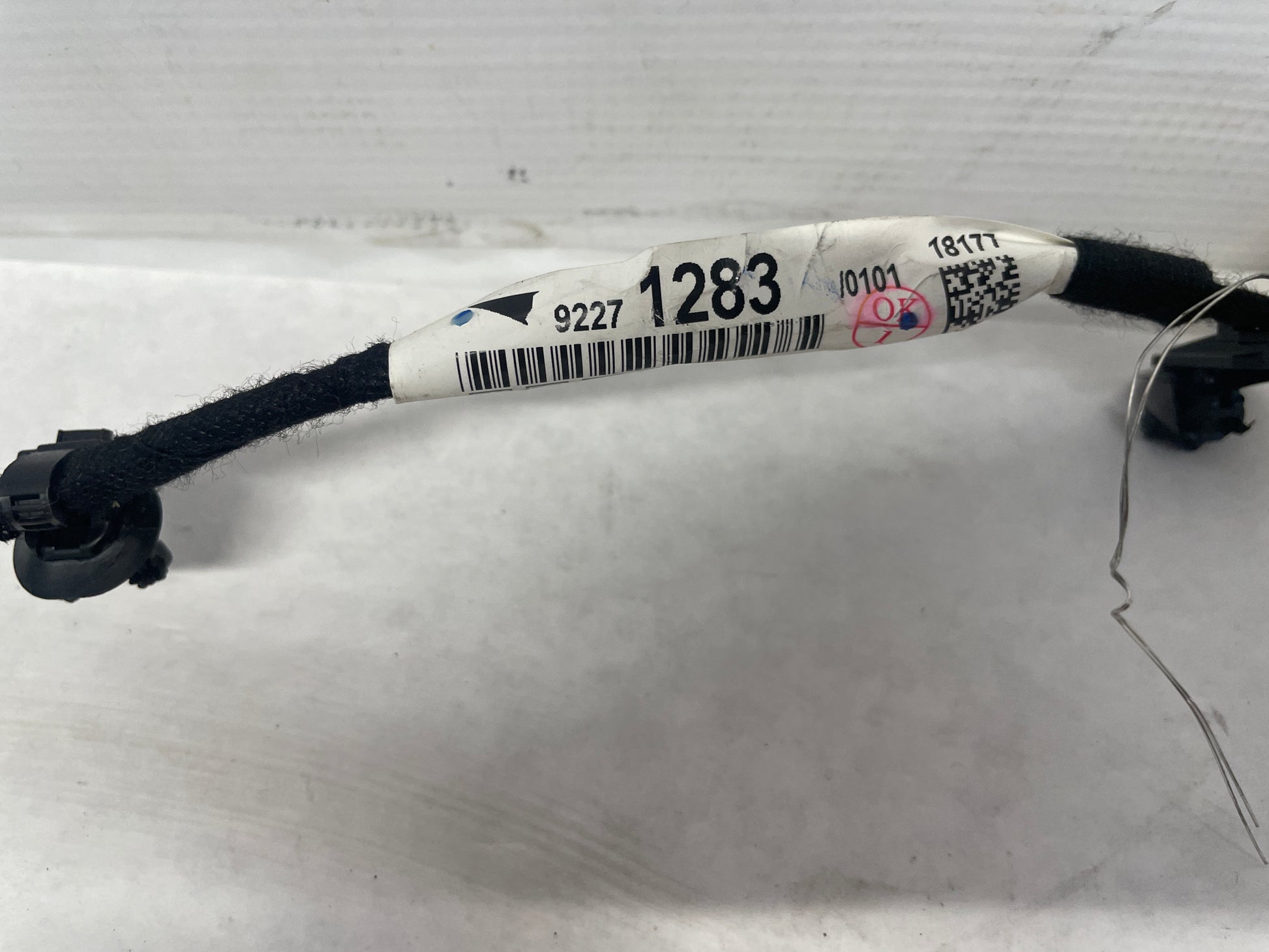 2014 Chevy SS Sedan Trunk Deck Lid Wire Wiring Harness OEM - Day's Parts Yard