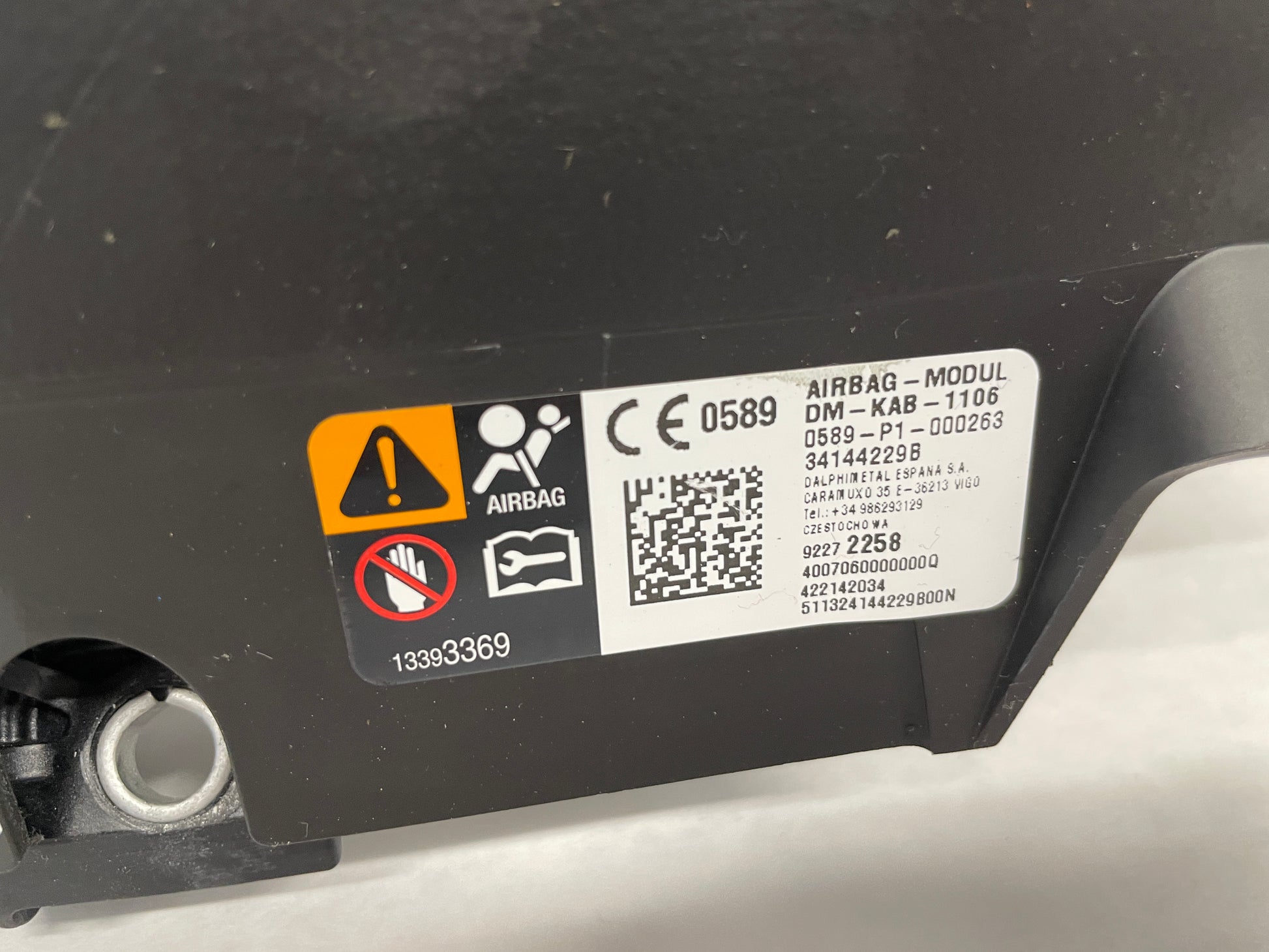 2014 Chevy SS Sedan RH Passenger Lower Dash Knee Airbag Bag OEM - Day's Parts Yard