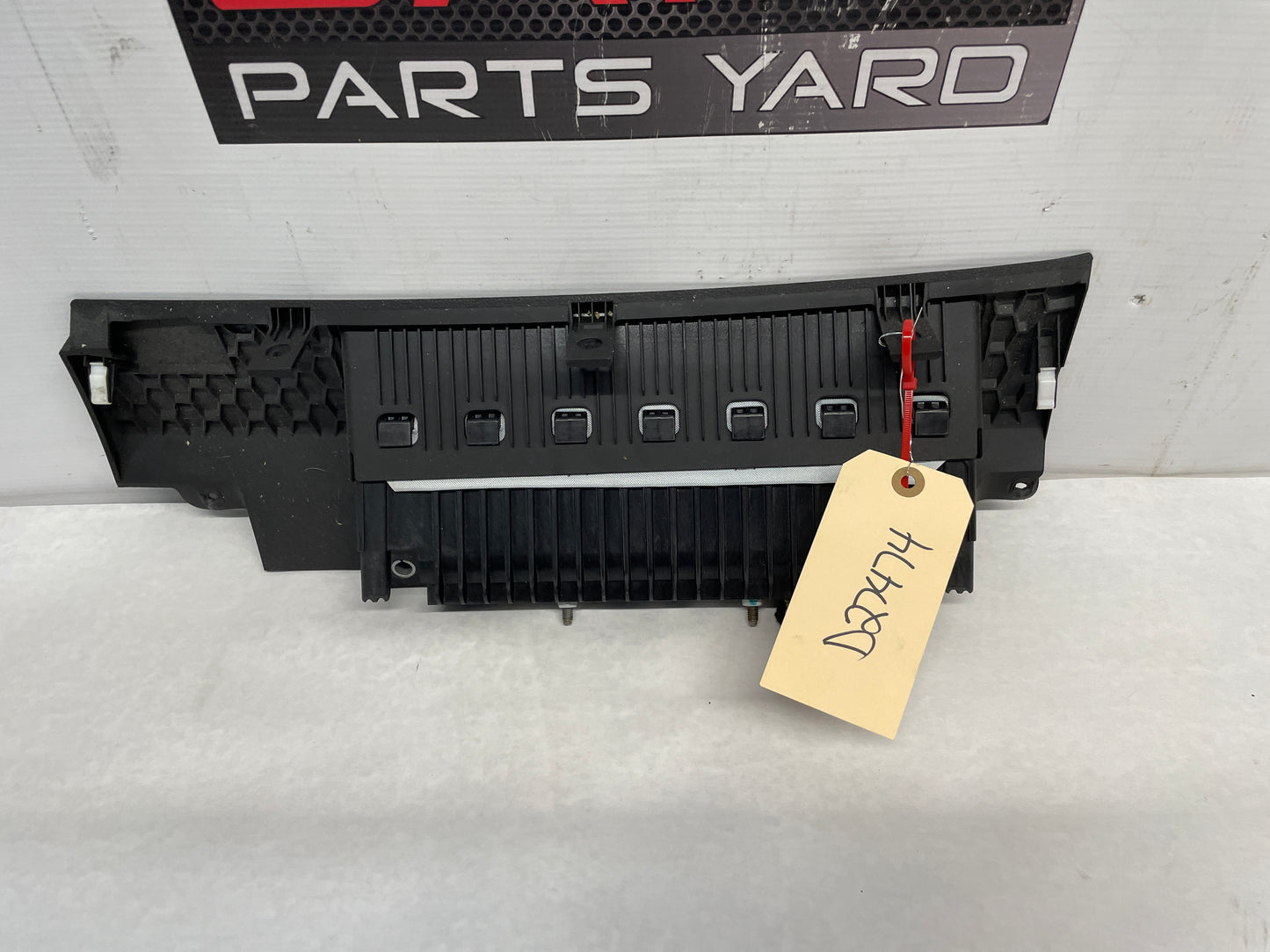 2014 Chevy SS Sedan RH Passenger Lower Dash Knee Airbag Bag OEM - Day's Parts Yard