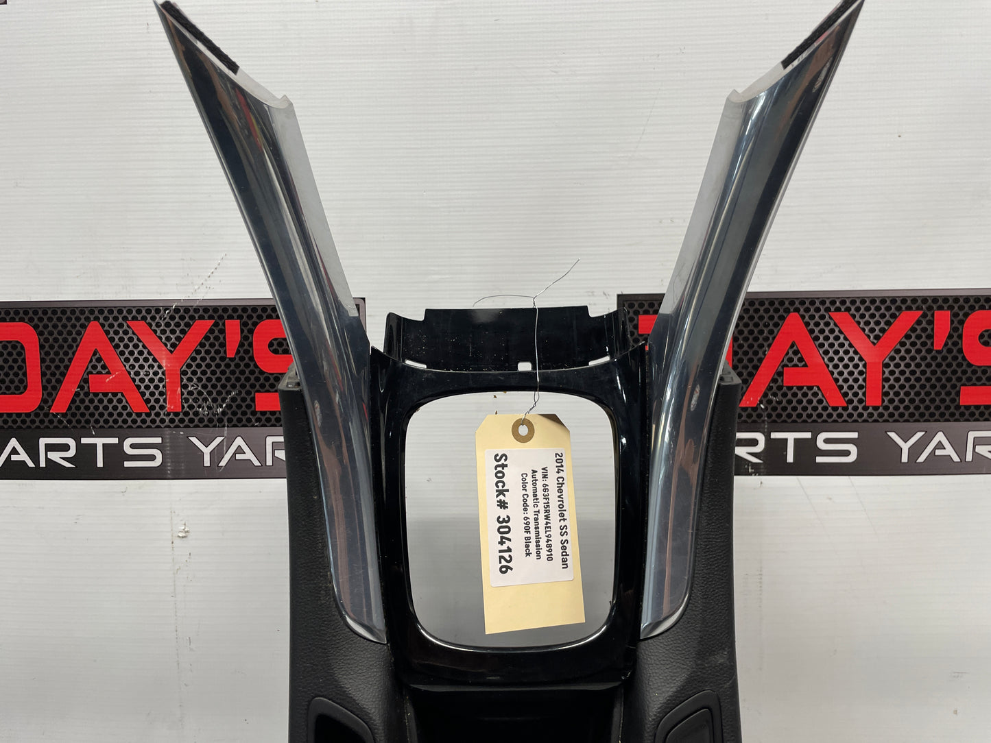 2014 Chevy SS Sedan Complete Center Console w/ Shifter Assembly OEM - Day's Parts Yard