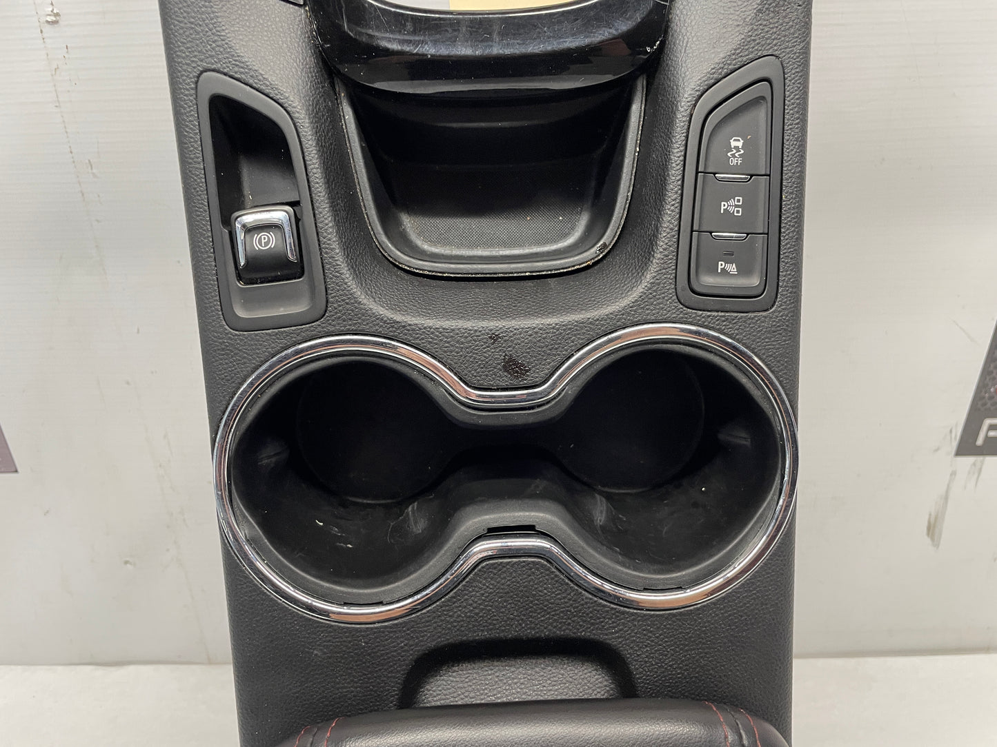 2014 Chevy SS Sedan Complete Center Console w/ Shifter Assembly OEM - Day's Parts Yard